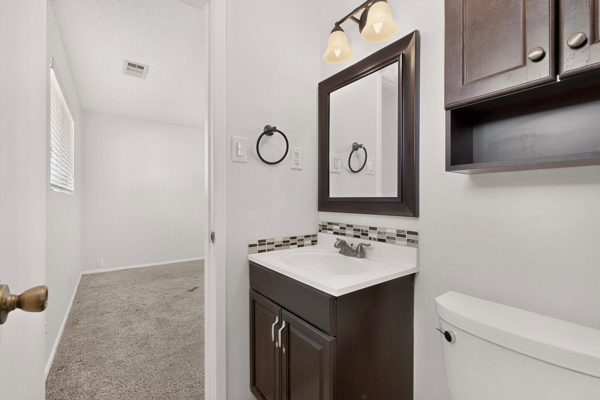 Photo 12 — 13105 Mountain View Avenue NE