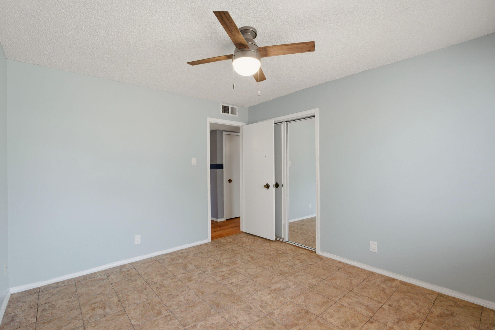 Photo 20 — 11233 Morocco Road NE