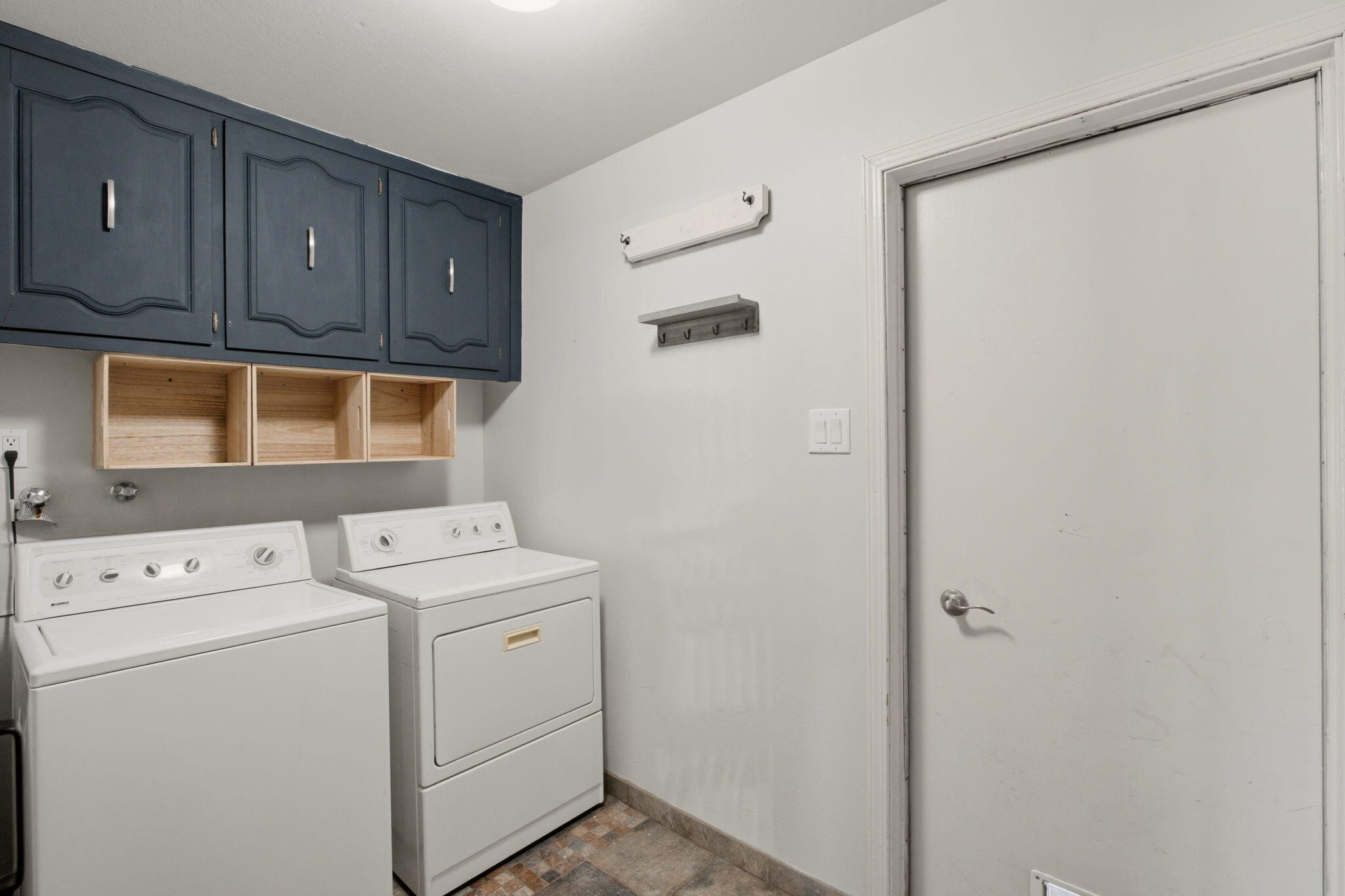 Photo 5 — 11233 Morocco Road NE
