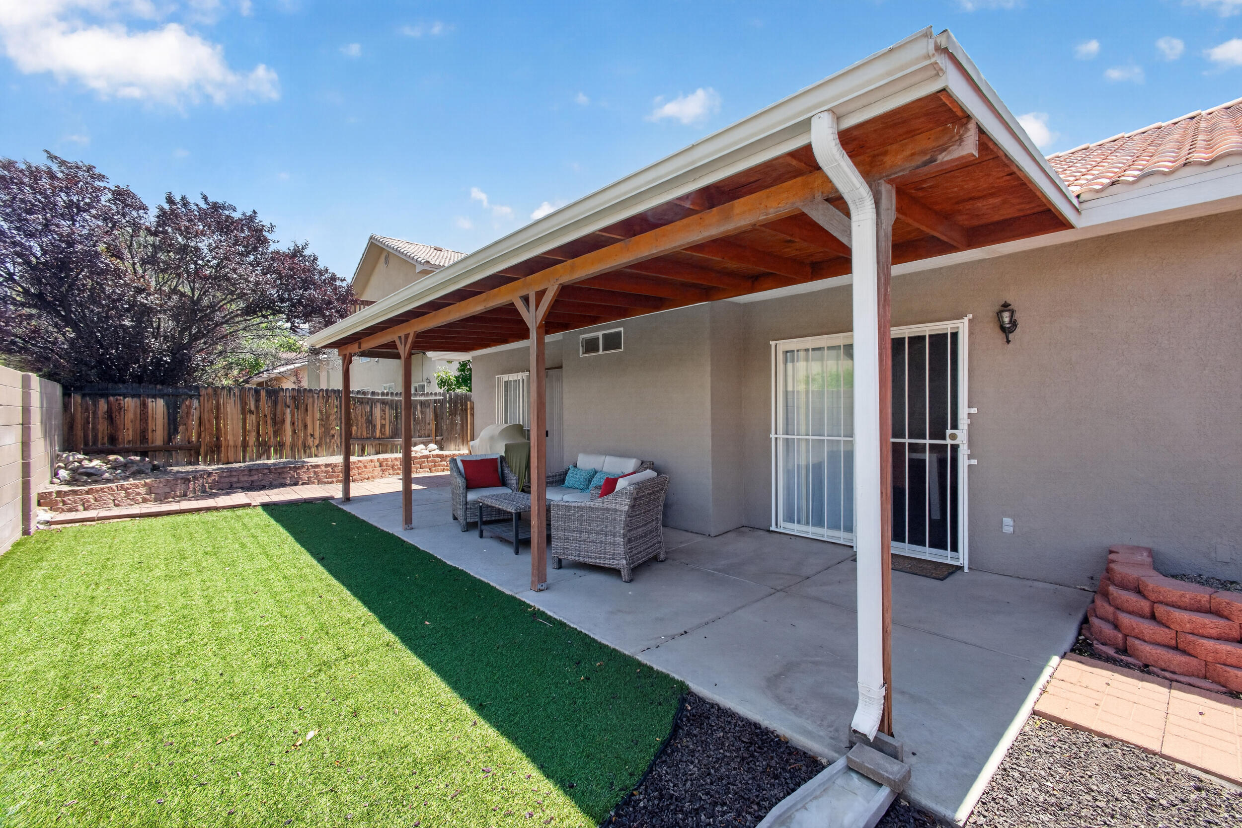 Photo 12 — 6601 Vista Del Rancho Road NE