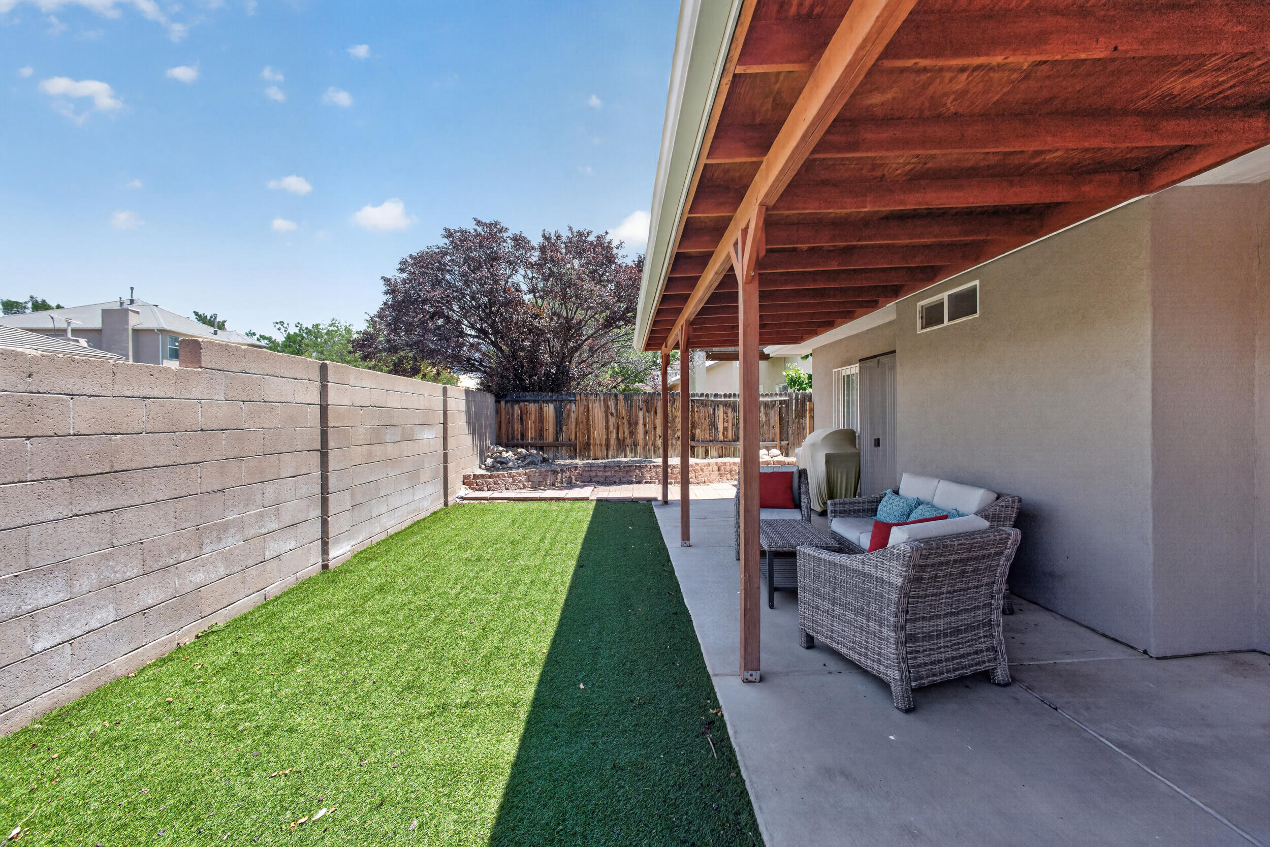 Photo 13 — 6601 Vista Del Rancho Road NE