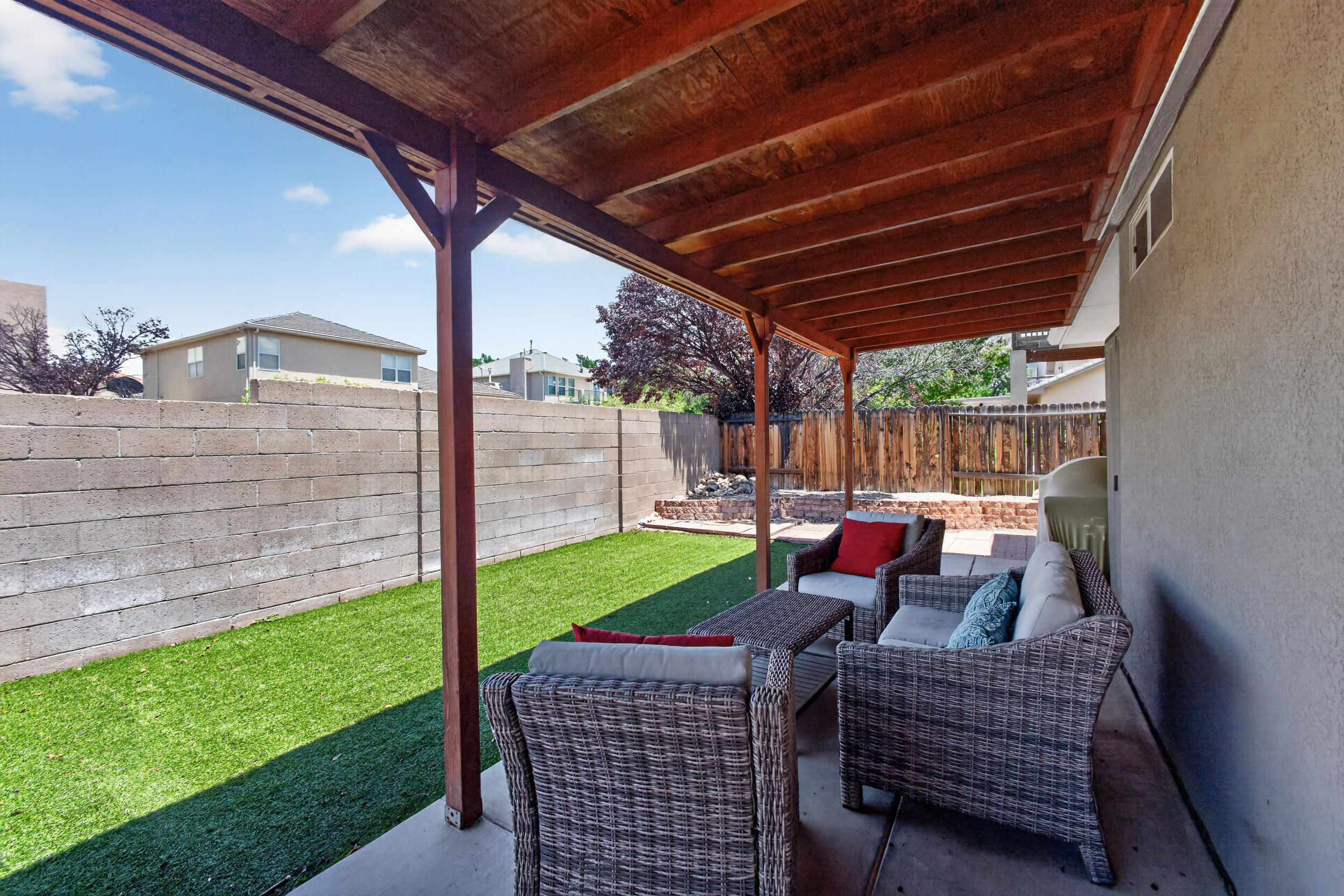 Photo 14 — 6601 Vista Del Rancho Road NE