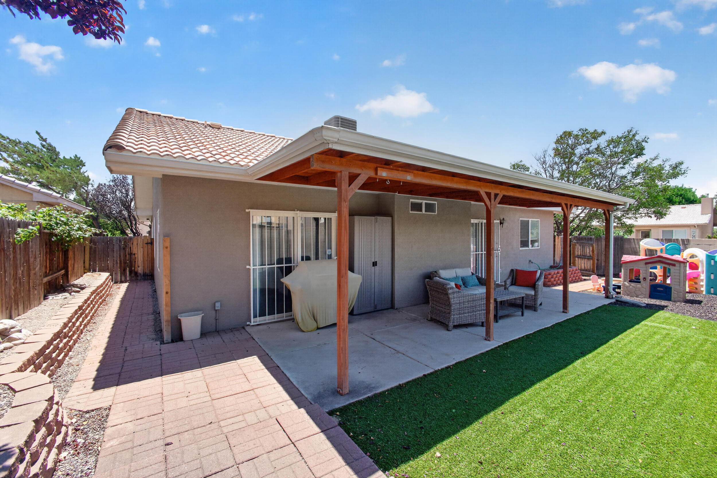 Photo 15 — 6601 Vista Del Rancho Road NE
