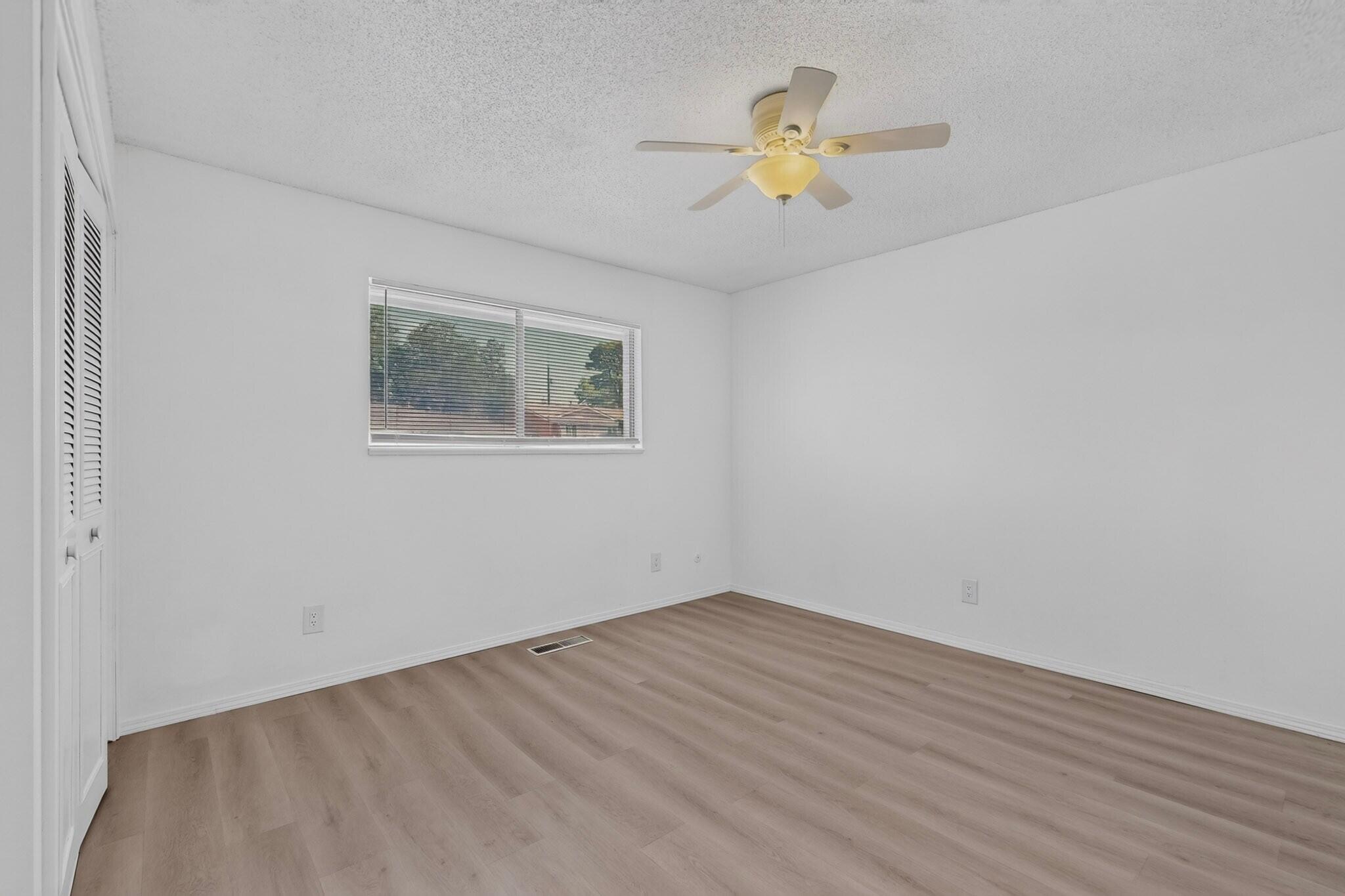 Photo 5 — 10302 San Gabriel Road NE