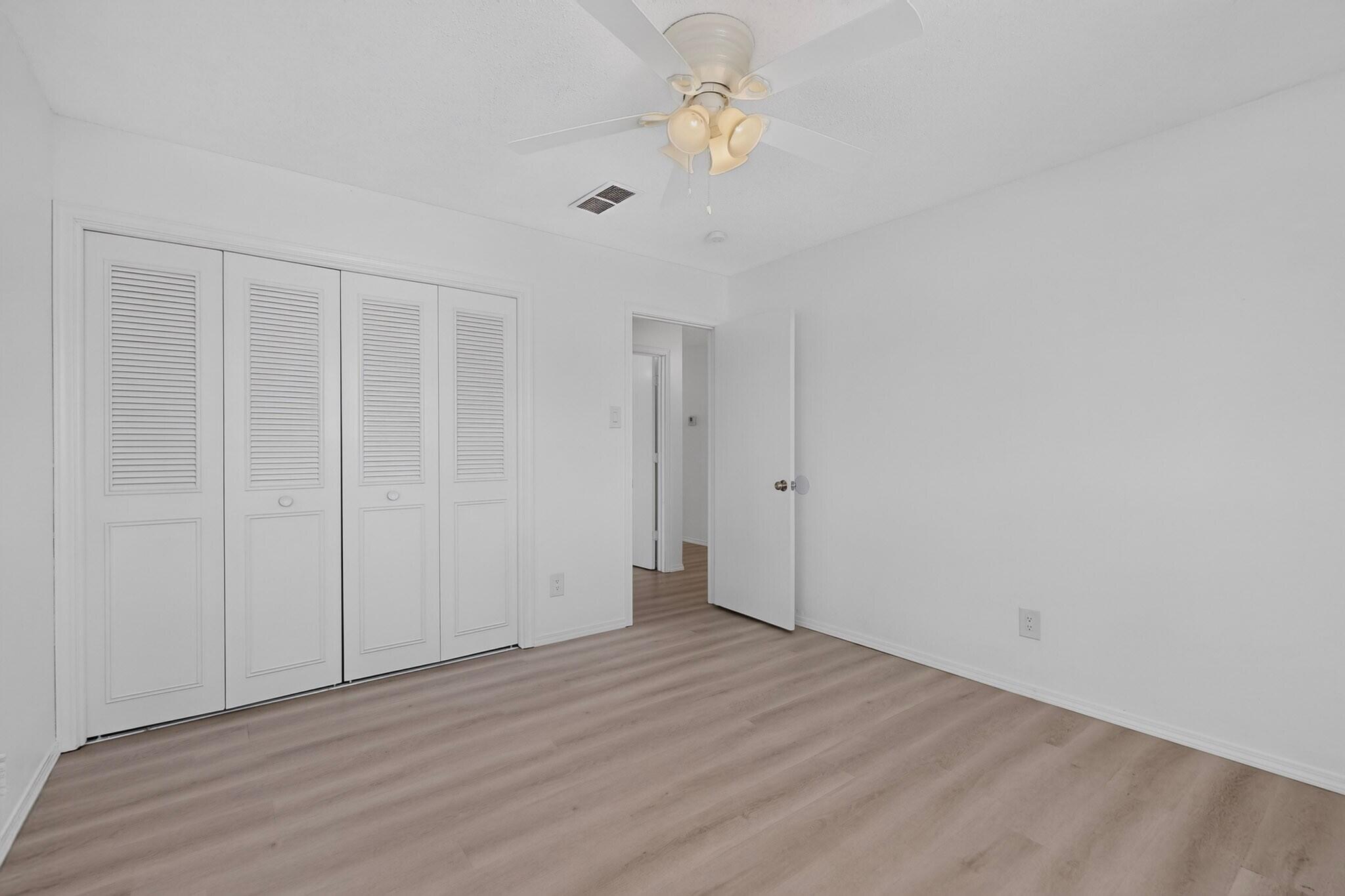 Photo 11 — 10302 San Gabriel Road NE