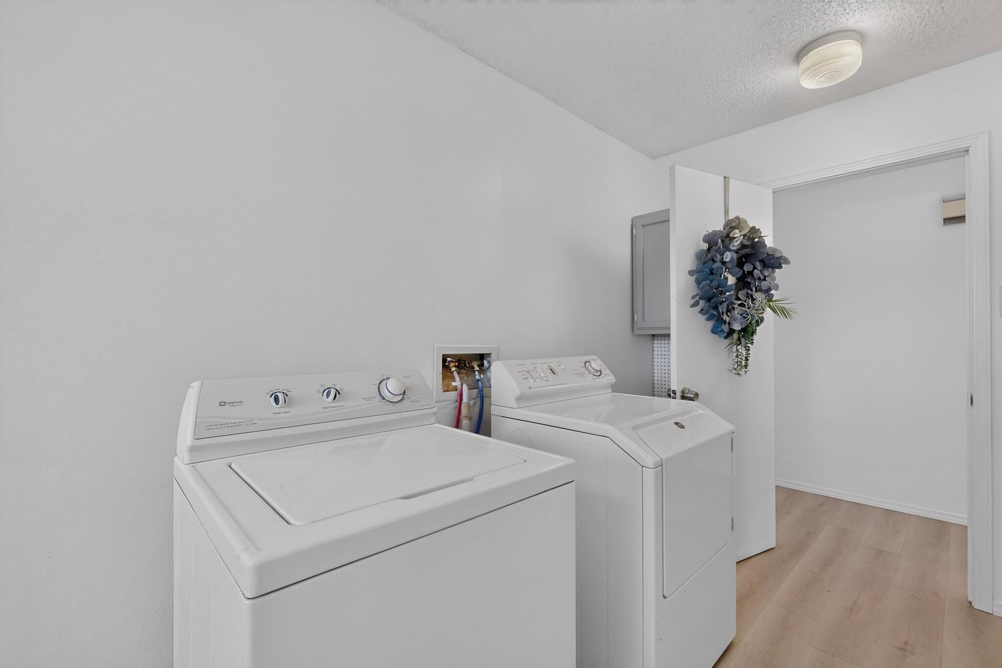 Photo 12 — 10302 San Gabriel Road NE