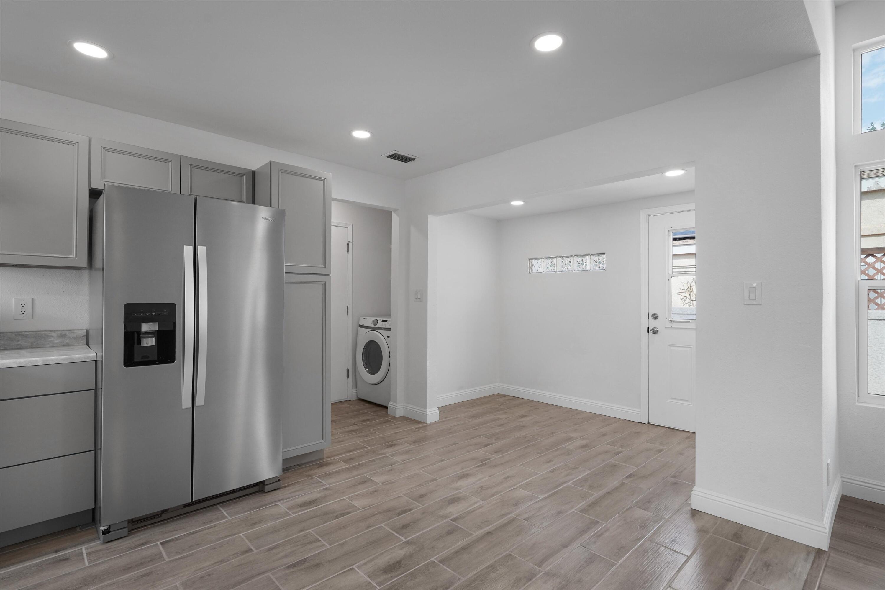 Photo 20 — 1620 Plum Road NE