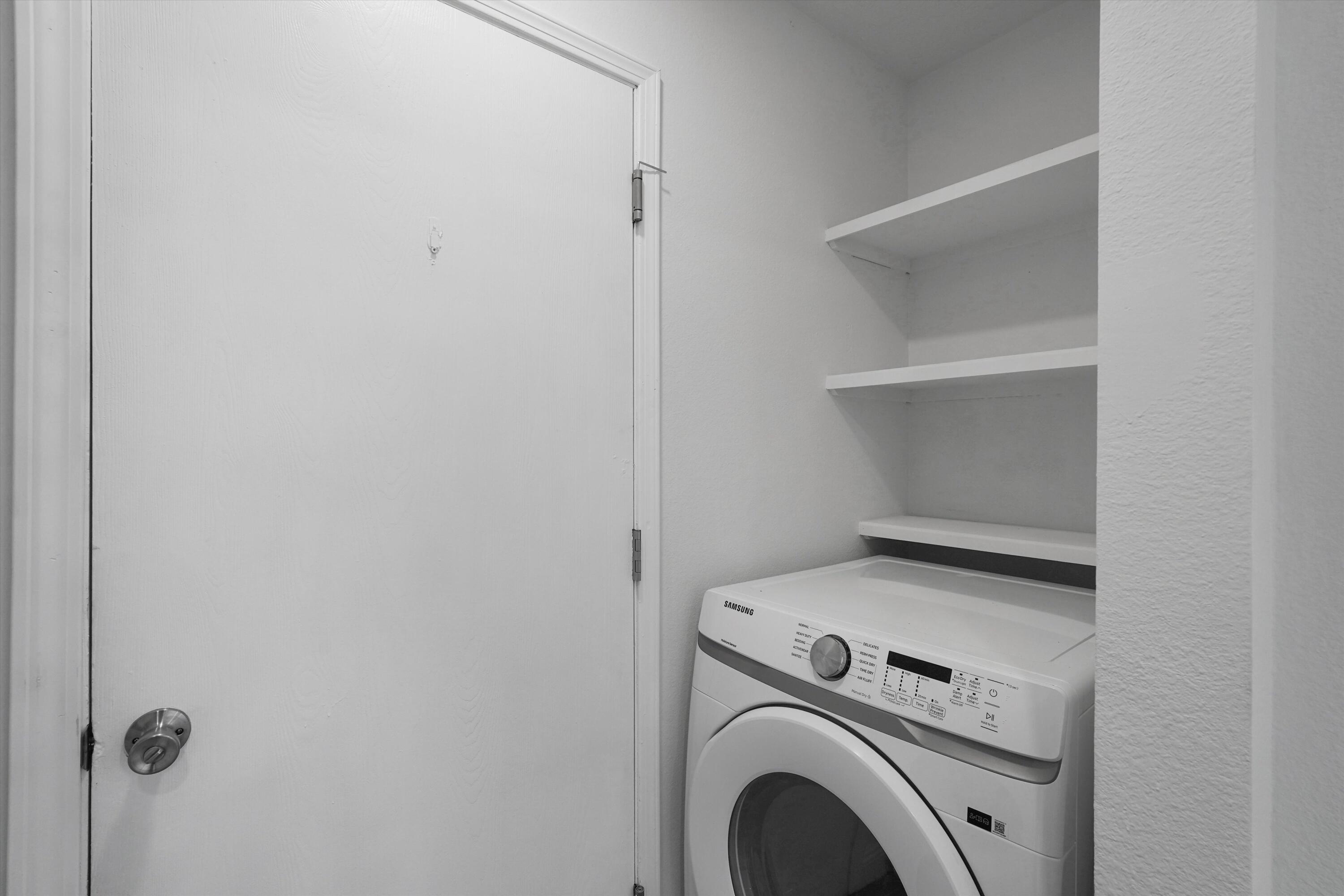 Photo 18 — 1620 Plum Road NE