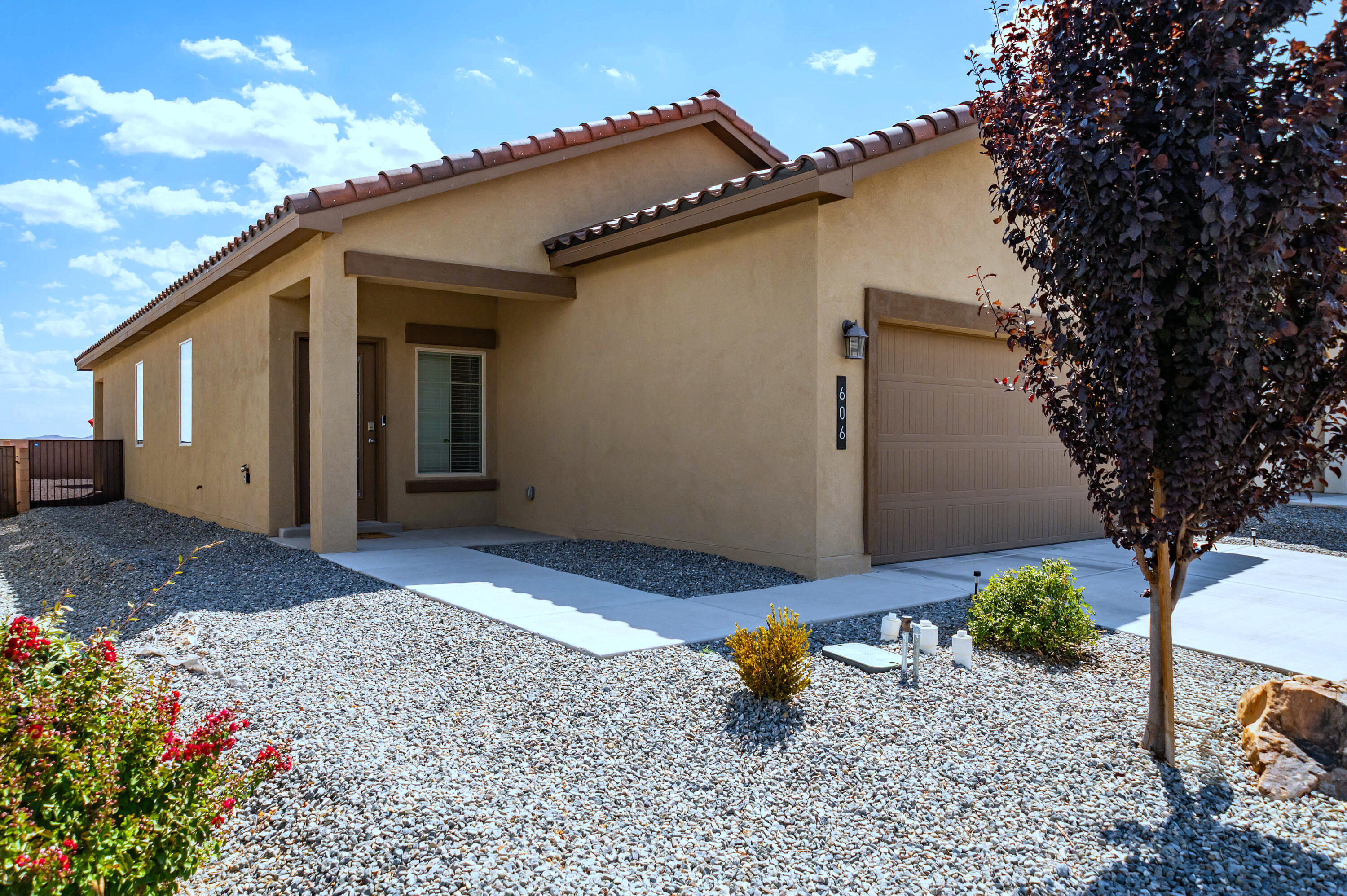 Photo 20 — 606 Turmalina Drive SE