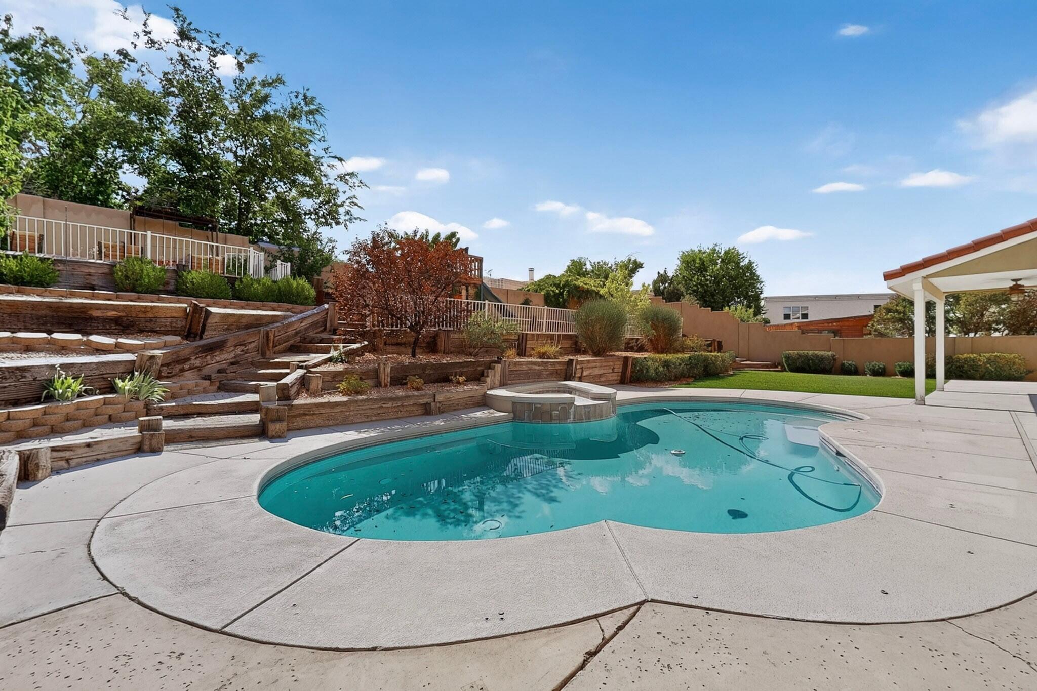 Photo 19 — 10417 Vista Del Sol Drive NW