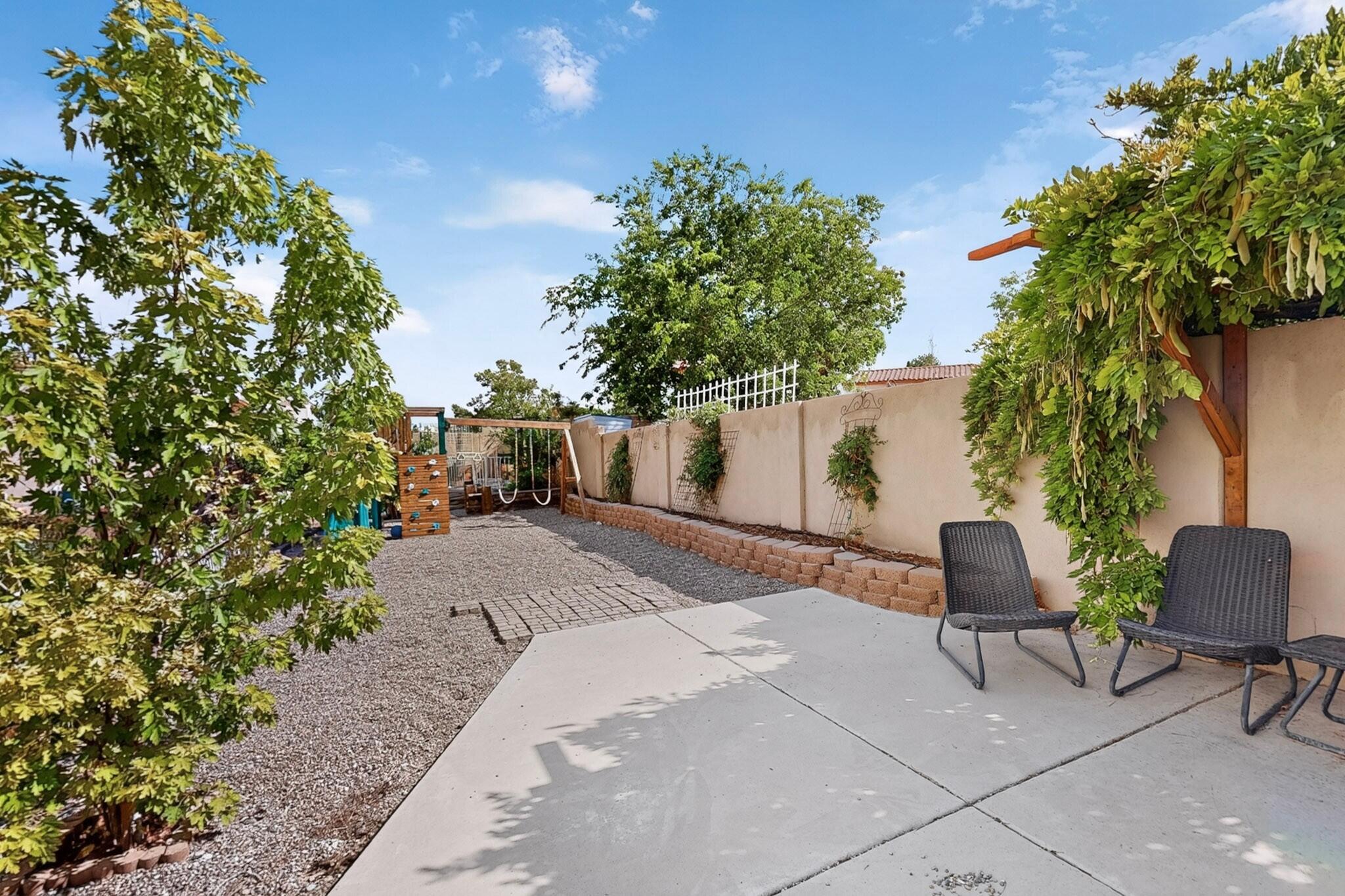 Photo 14 — 10417 Vista Del Sol Drive NW