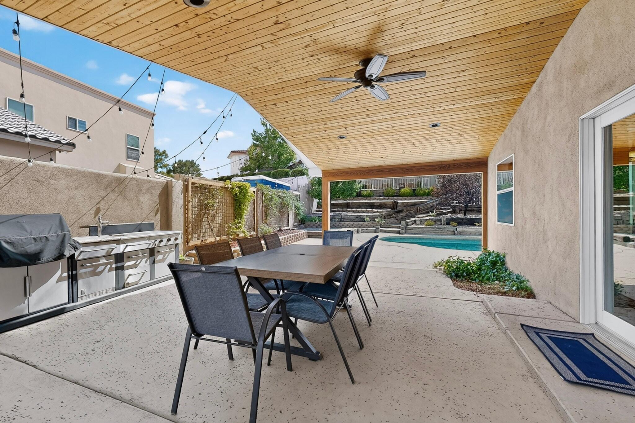 Photo 11 — 10417 Vista Del Sol Drive NW
