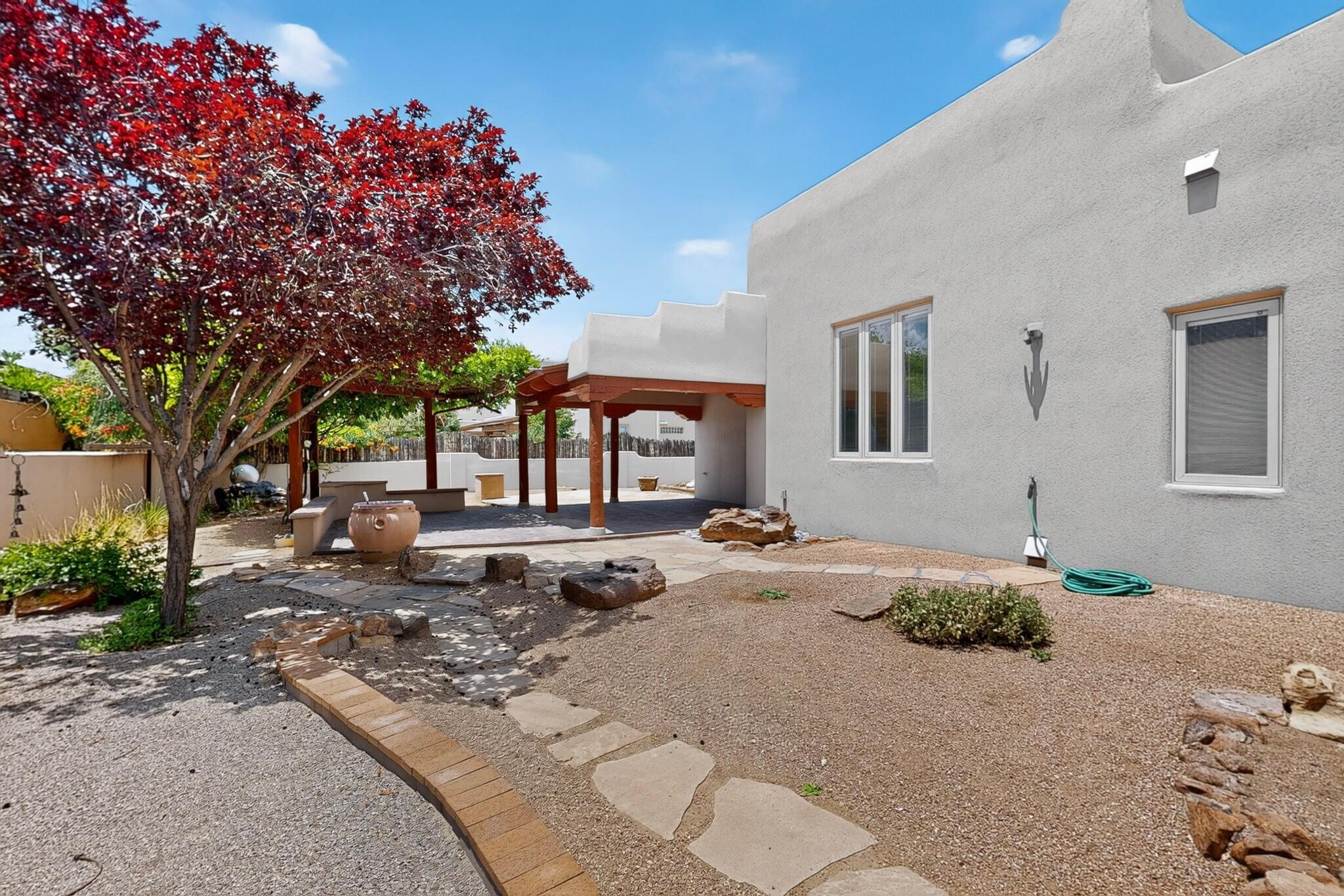 Photo 10 — 2604 Rincon Del Rio Court NW