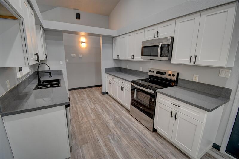 Photo 16 — 7204 Quail Springs Place NE