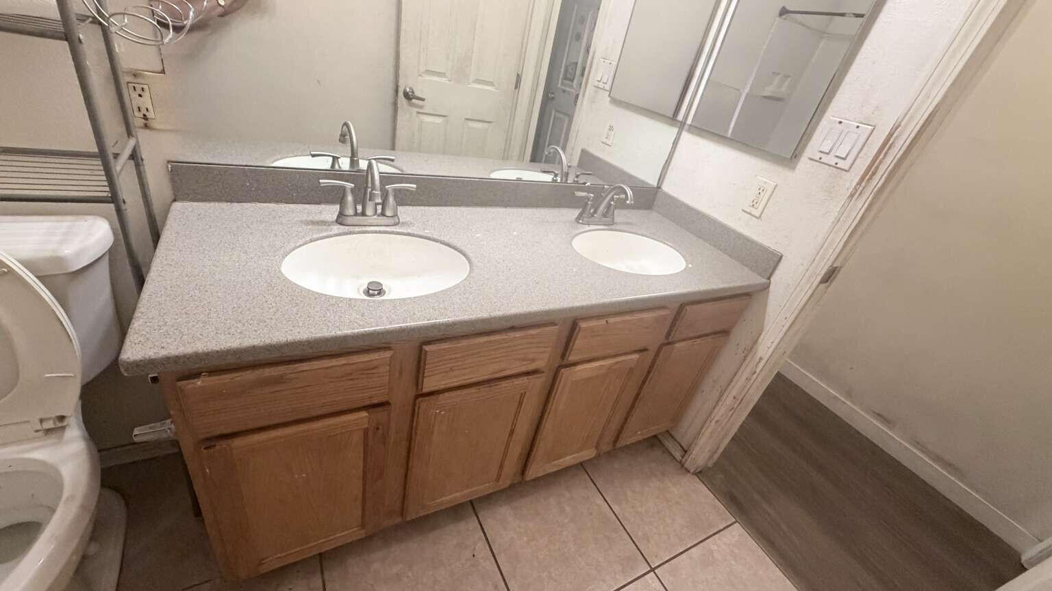 Photo 8 — 2809 Porto Street SW