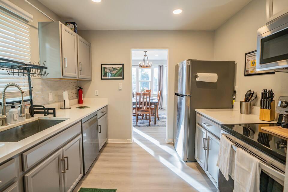 Photo 6 — 1124 Los Tomases Drive NW