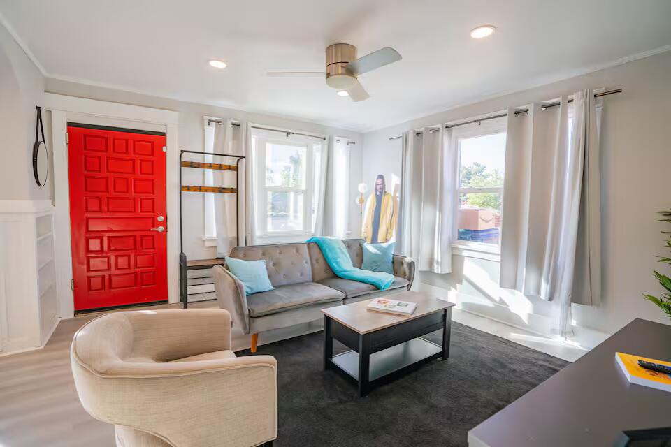 Photo 17 — 1124 Los Tomases Drive NW