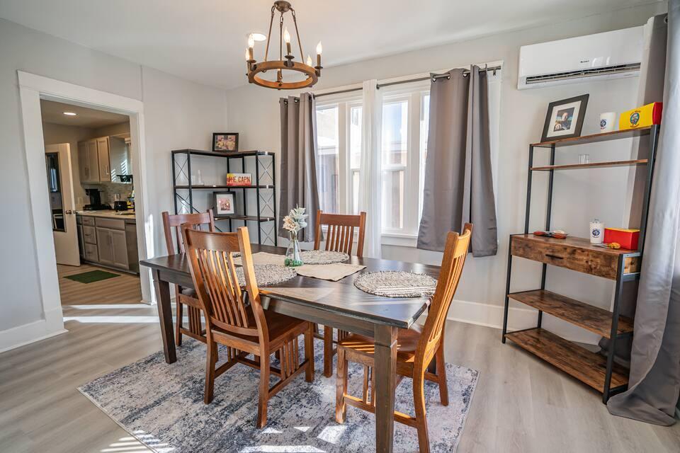 Photo 15 — 1124 Los Tomases Drive NW