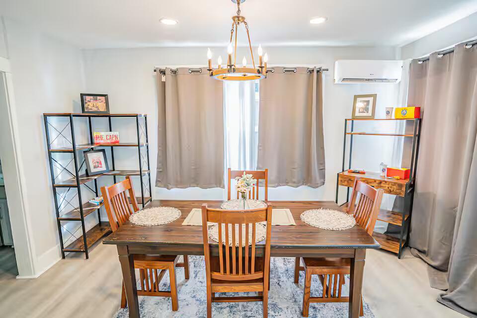 Photo 14 — 1124 Los Tomases Drive NW
