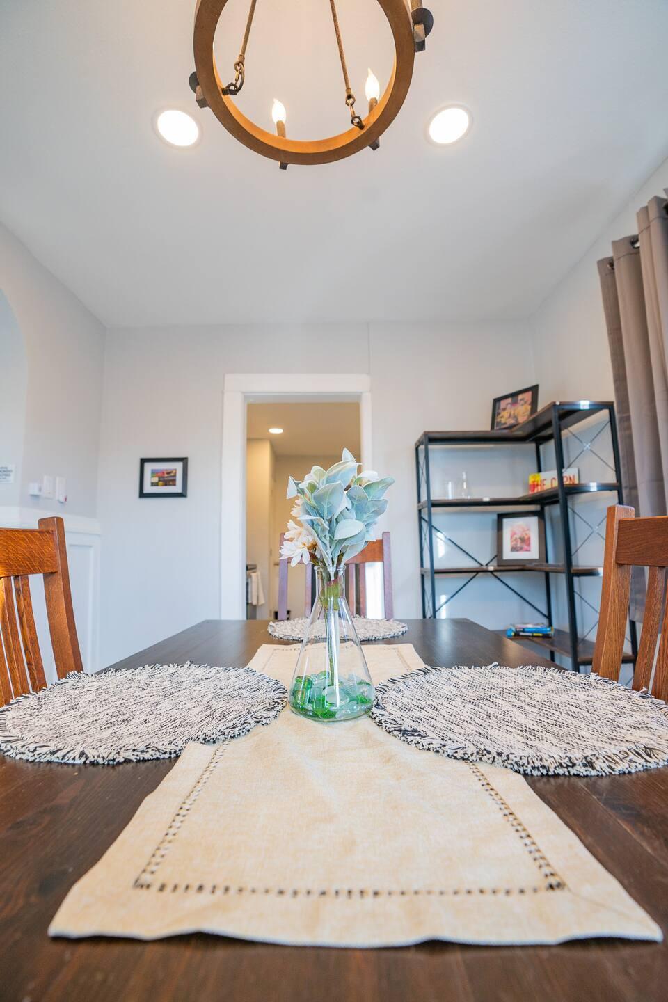 Photo 13 — 1124 Los Tomases Drive NW