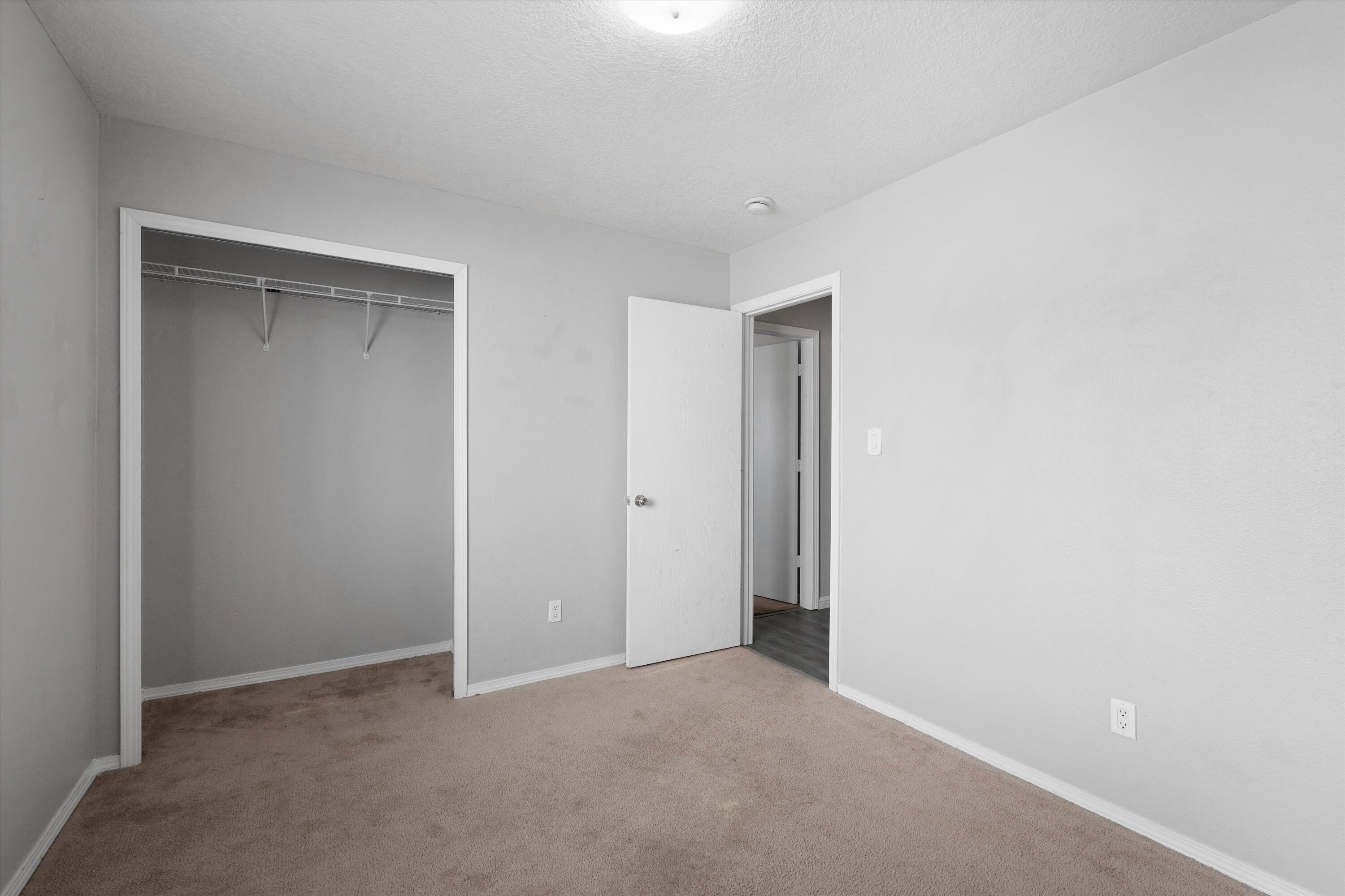 Photo 14 — 1742 Gallinas Road NE