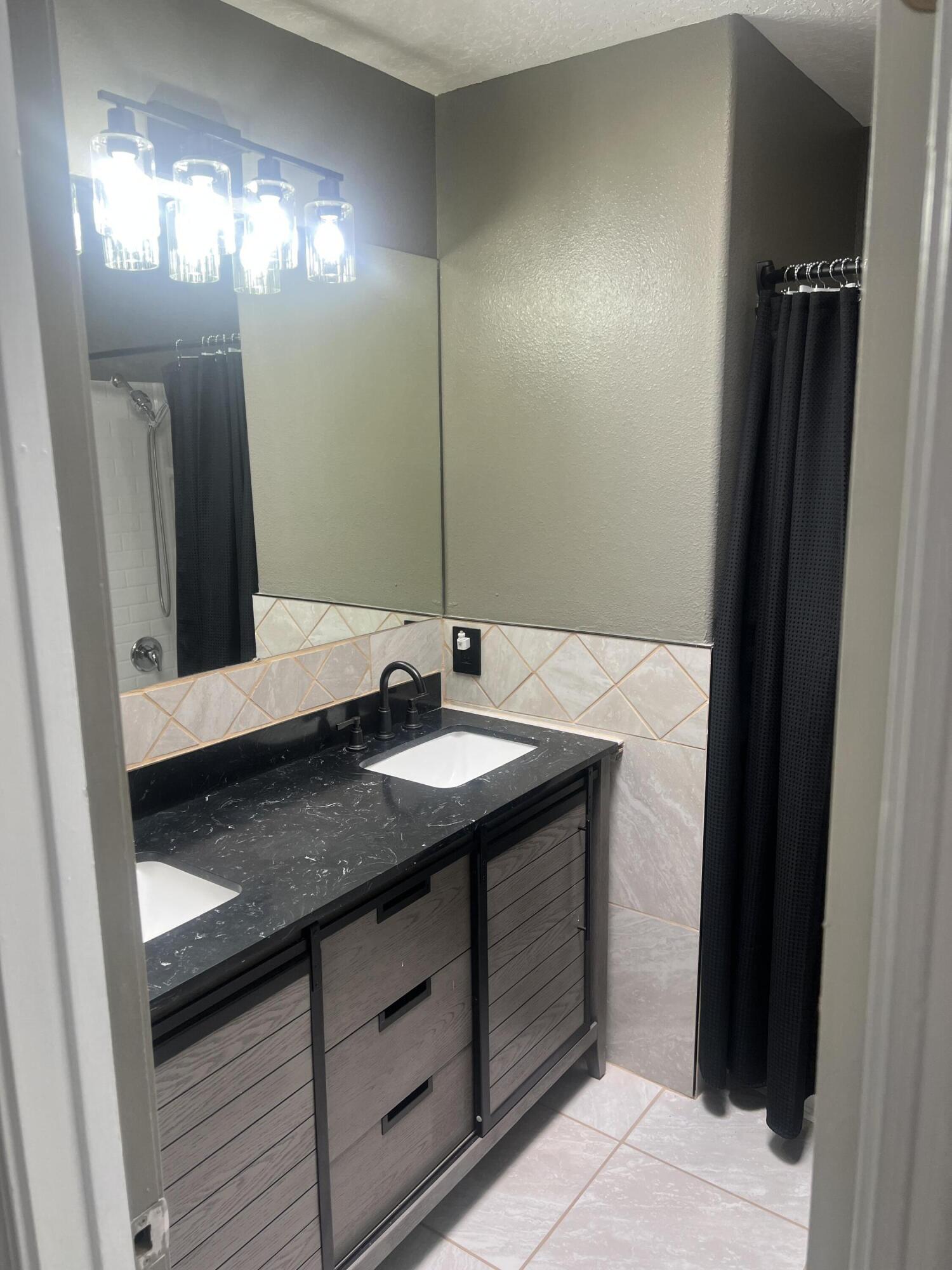 Photo 6 — 1742 17th Avenue SE