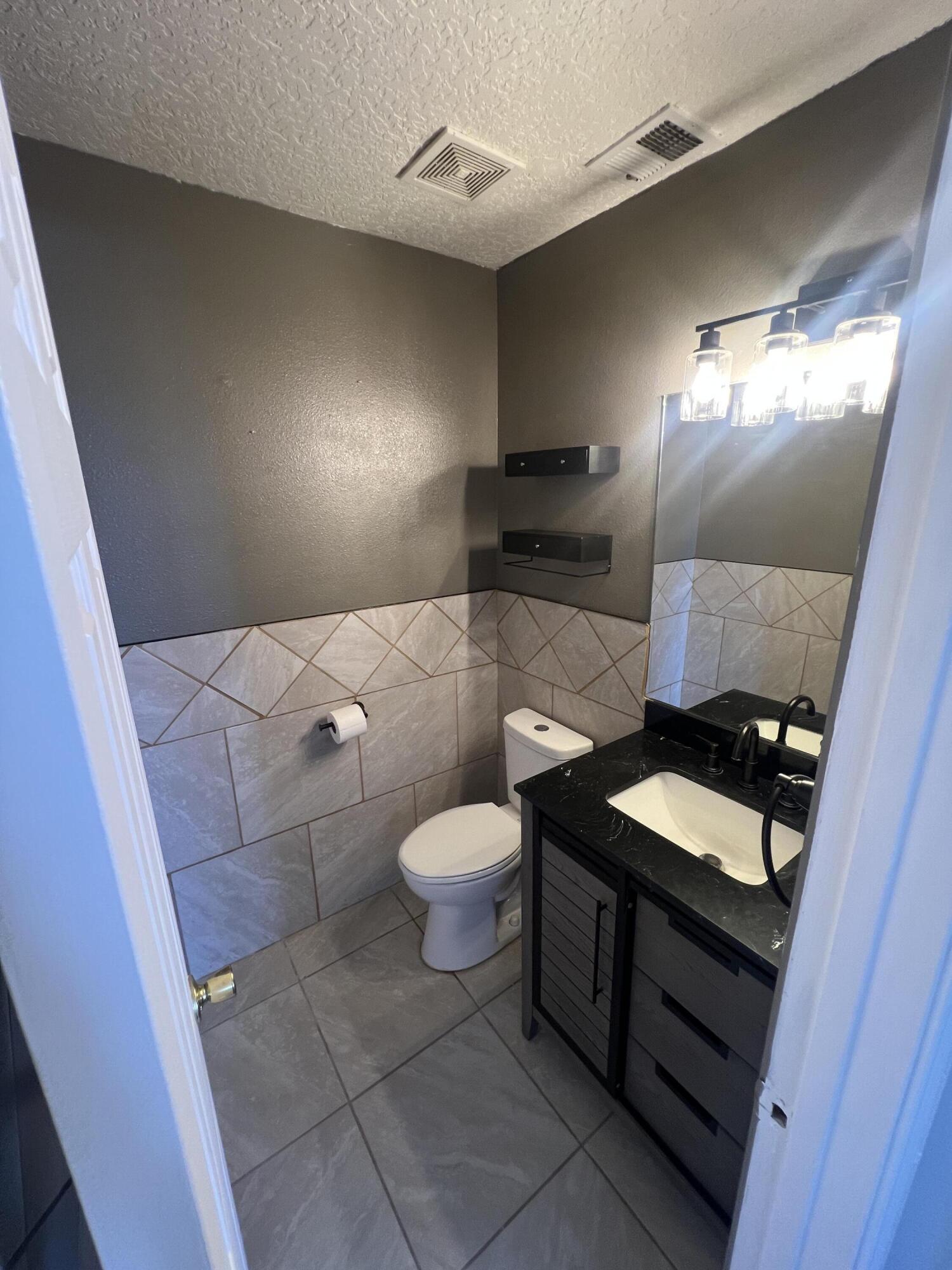 Photo 16 — 1742 17th Avenue SE