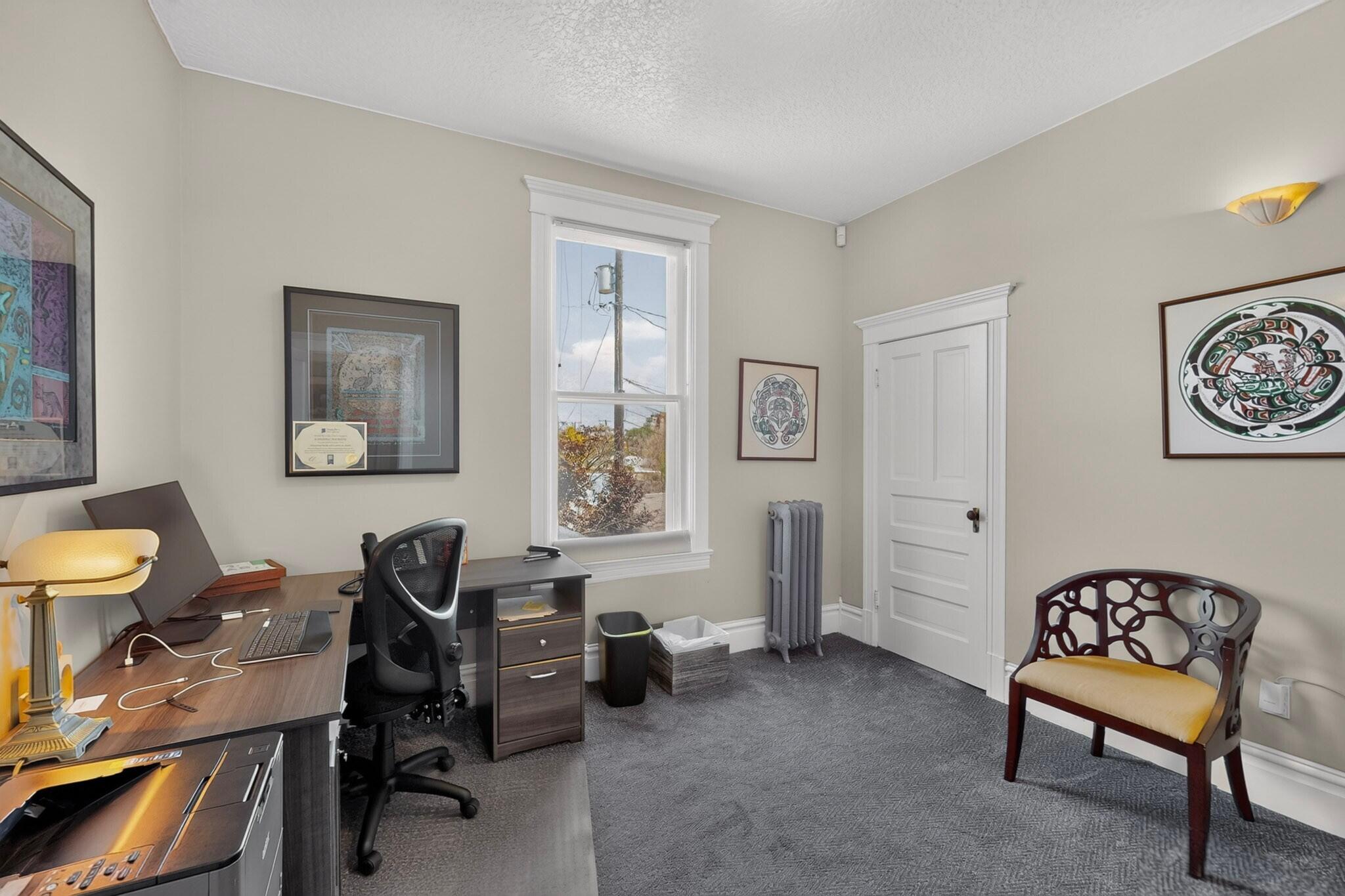 Photo 17 — 1100 Tijeras Avenue NW