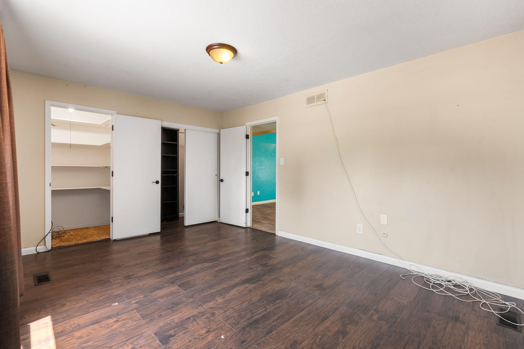 Photo 19 — 8901 Osuna Road NE