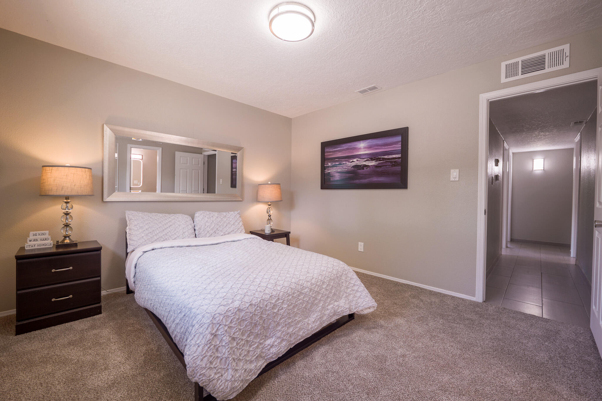 Photo 11 — 736 Monell Drive NE