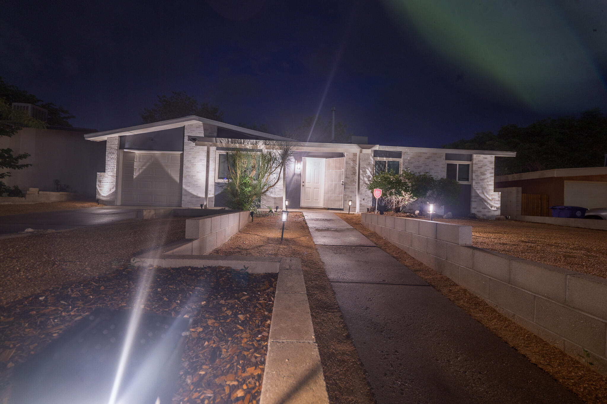 Photo 5 — 736 Monell Drive NE