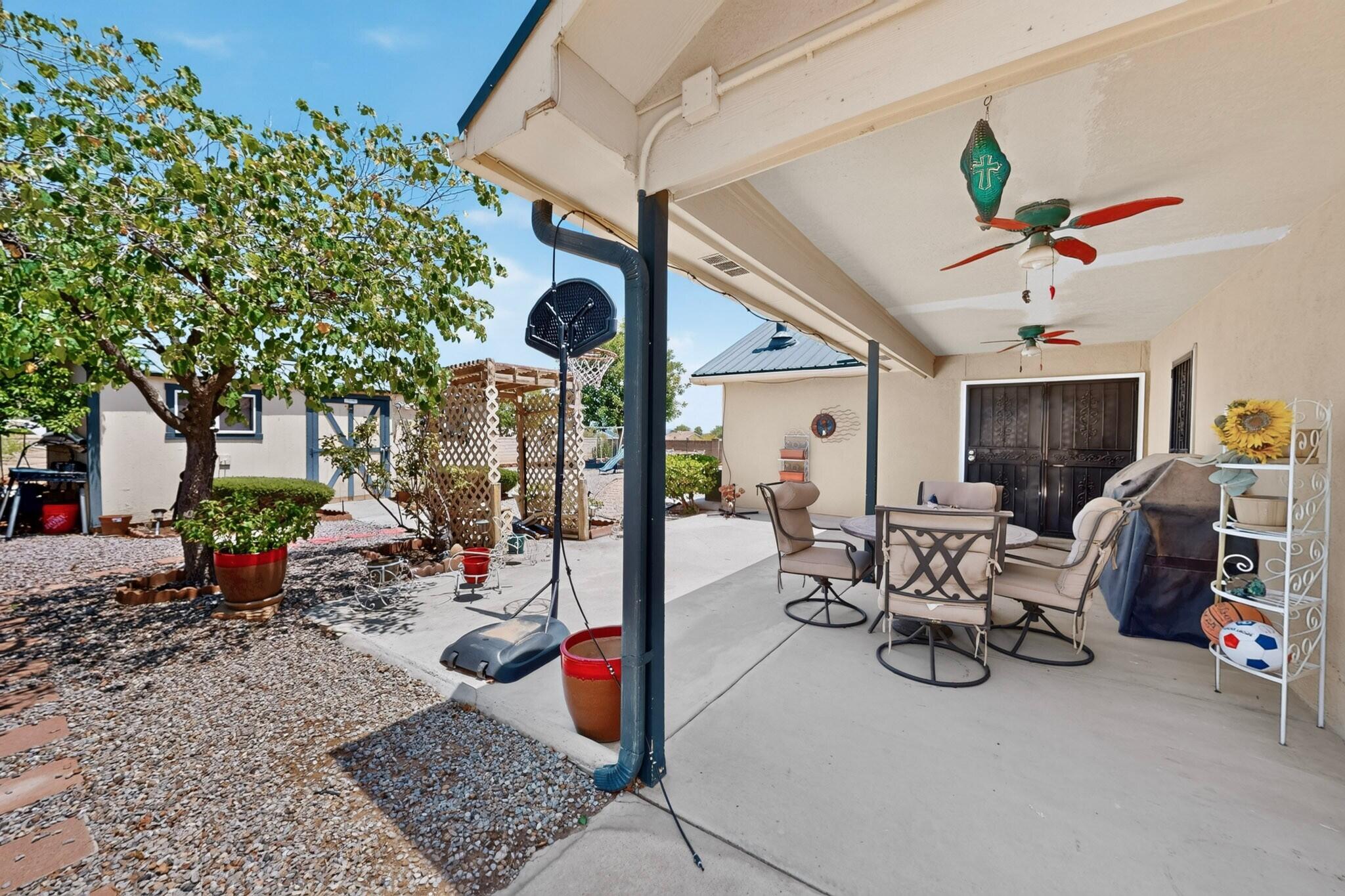 Photo 17 — 6977 Albany Hills Drive NE