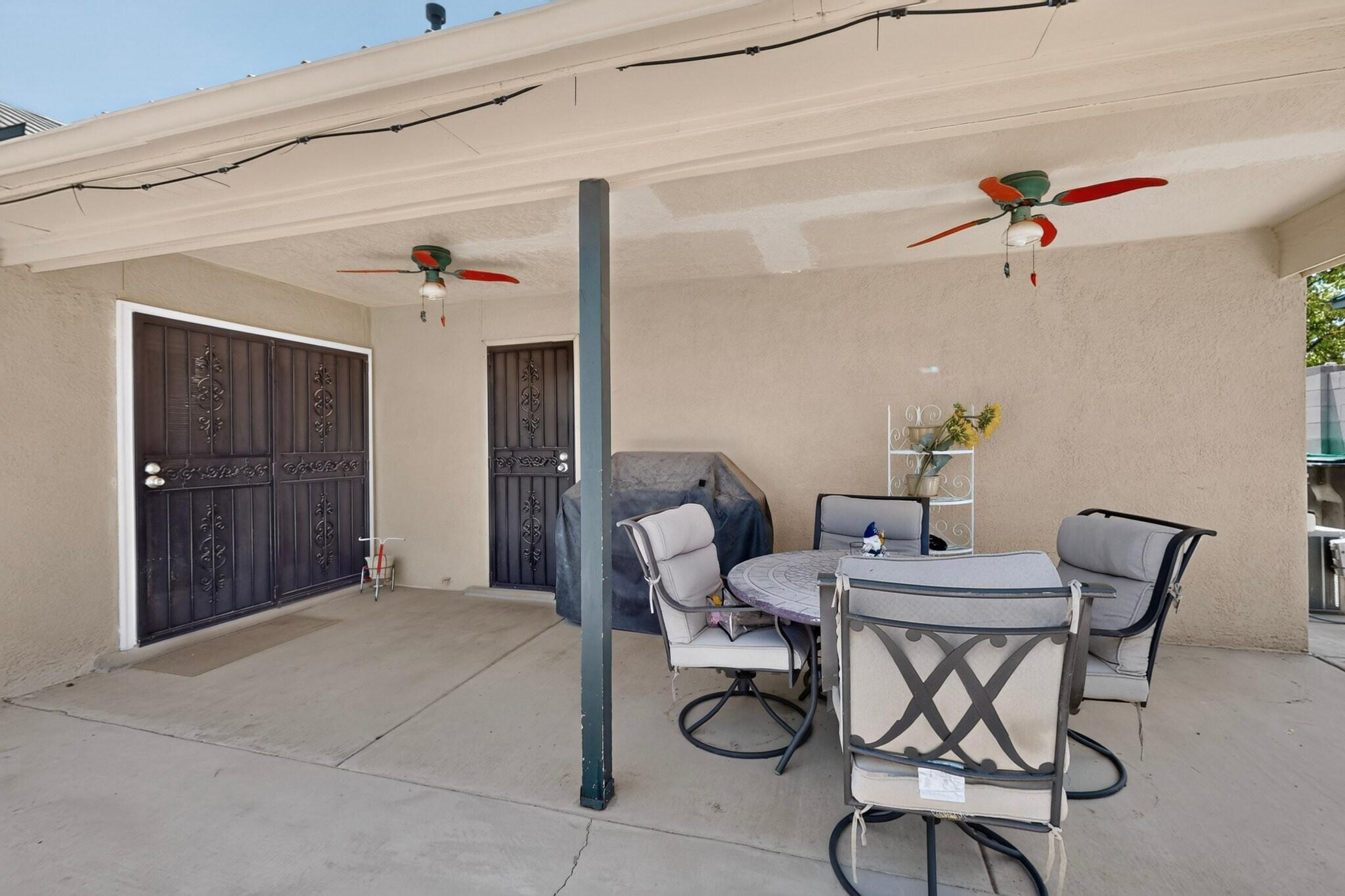 Photo 16 — 6977 Albany Hills Drive NE