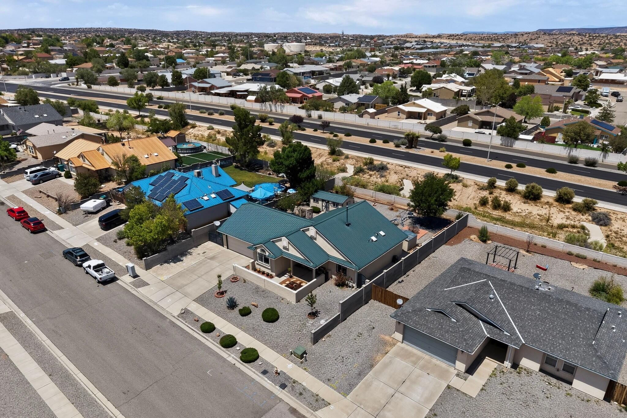 Photo 6 — 6977 Albany Hills Drive NE