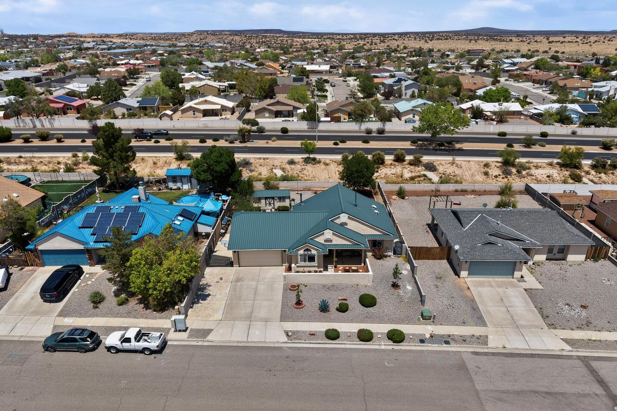 Photo 5 — 6977 Albany Hills Drive NE