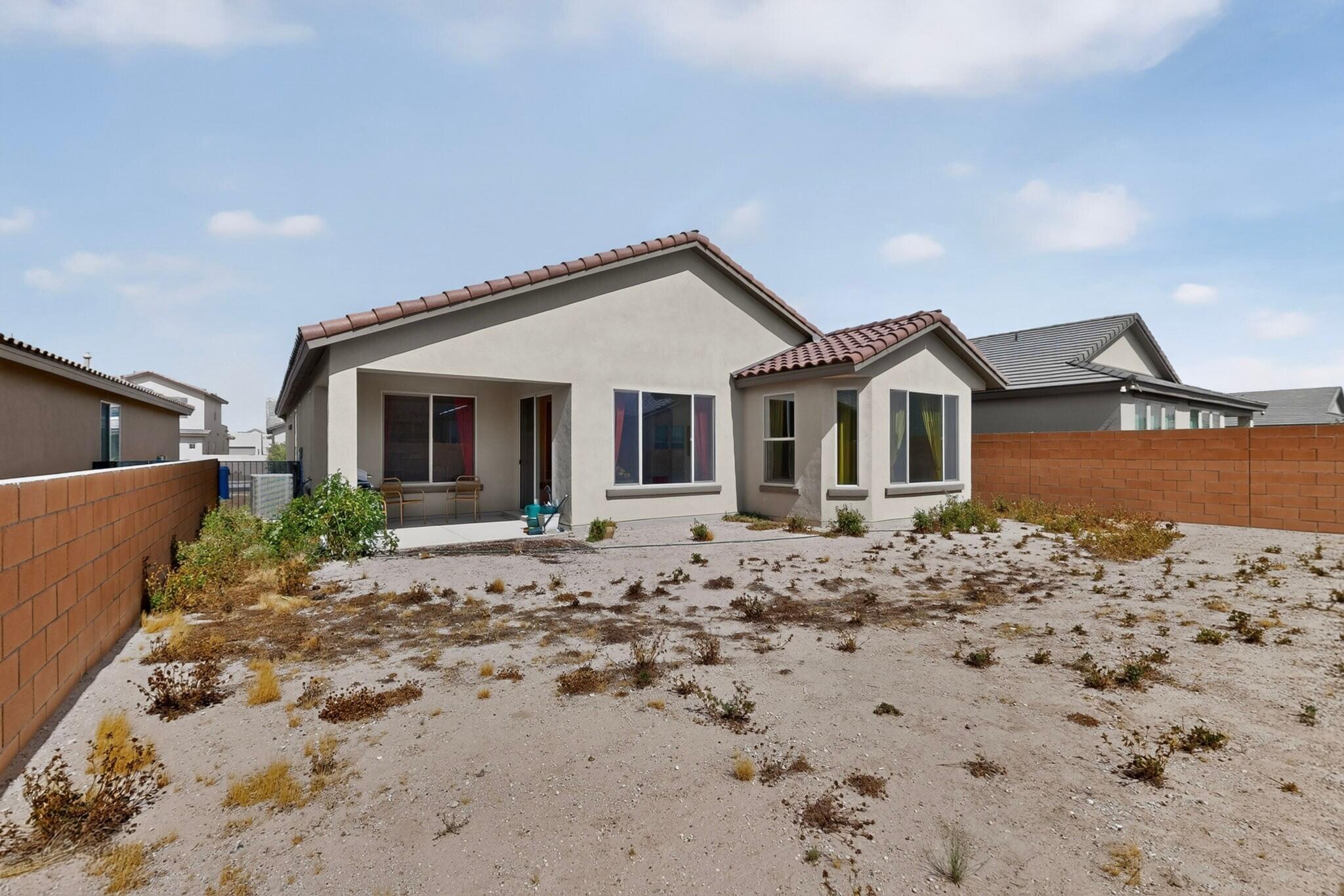 Photo 11 — 6061 Nauman Drive SE