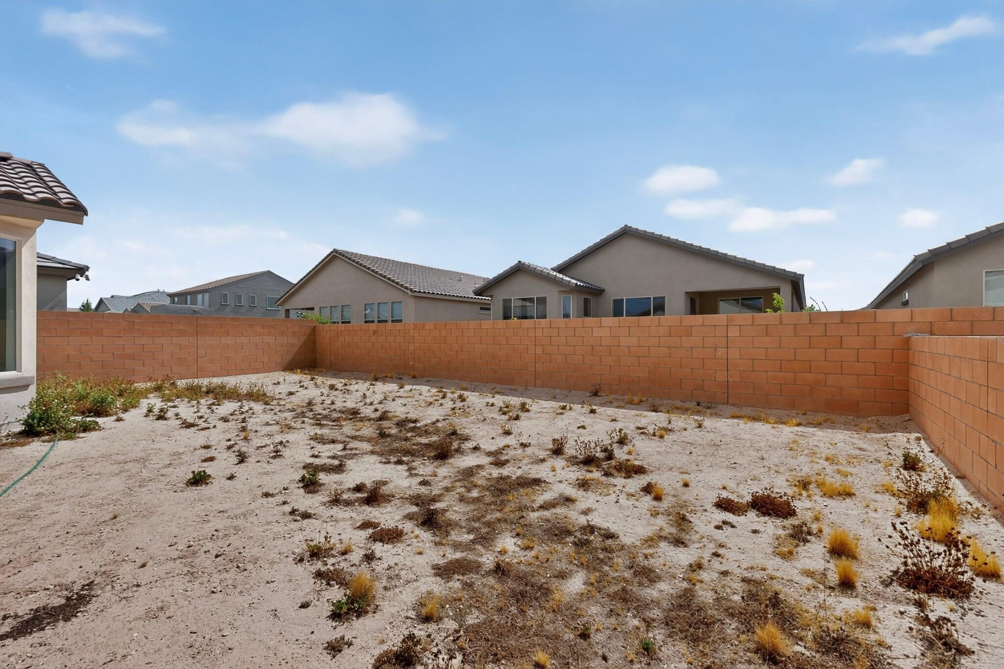 Photo 8 — 6061 Nauman Drive SE