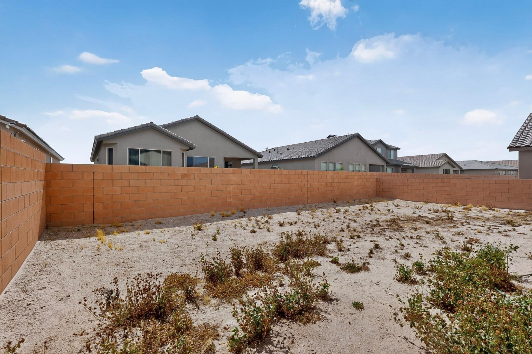 Photo 7 — 6061 Nauman Drive SE