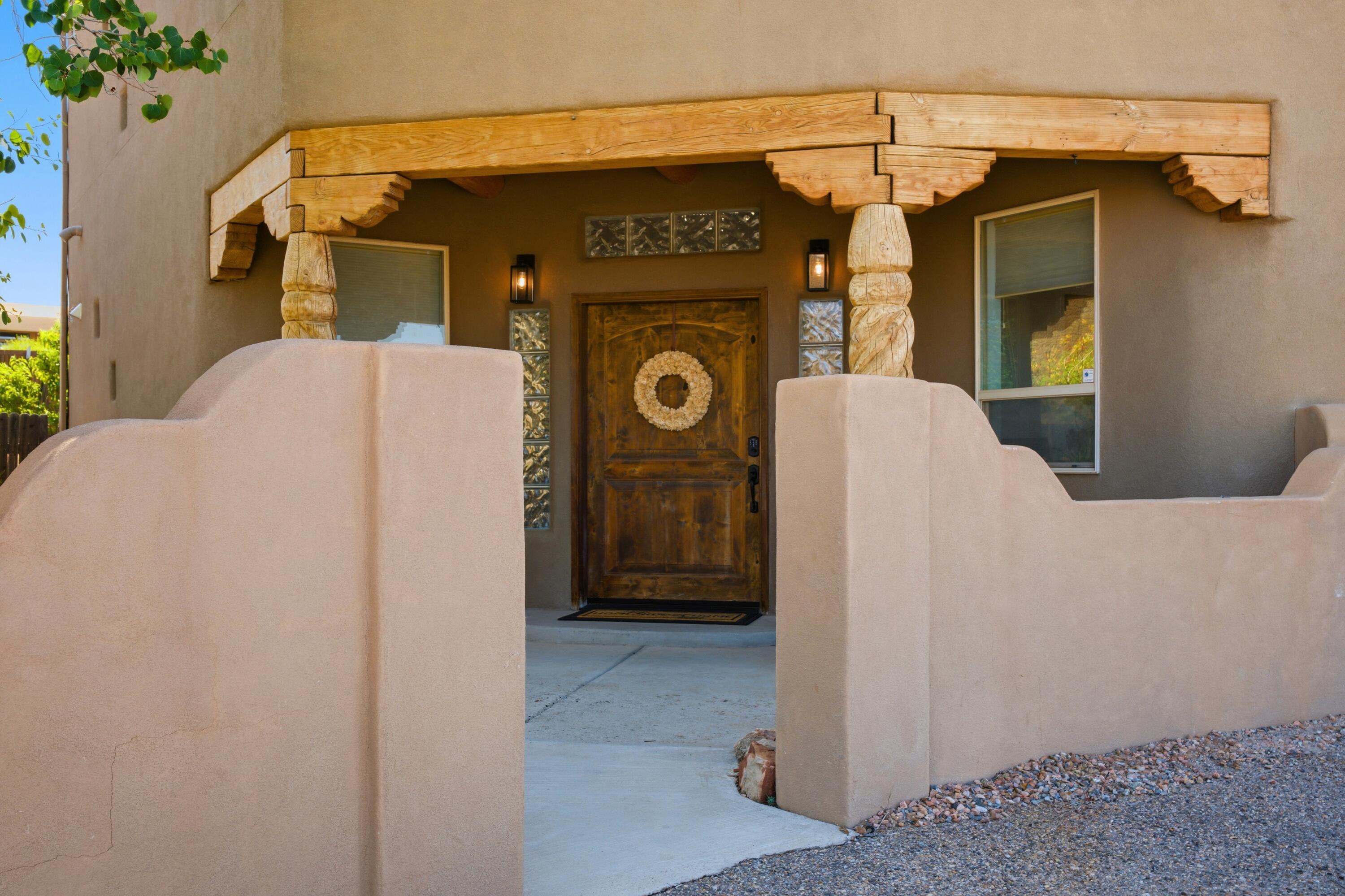 2816 Tramway Circle NE, Albuquerque, NM 87122