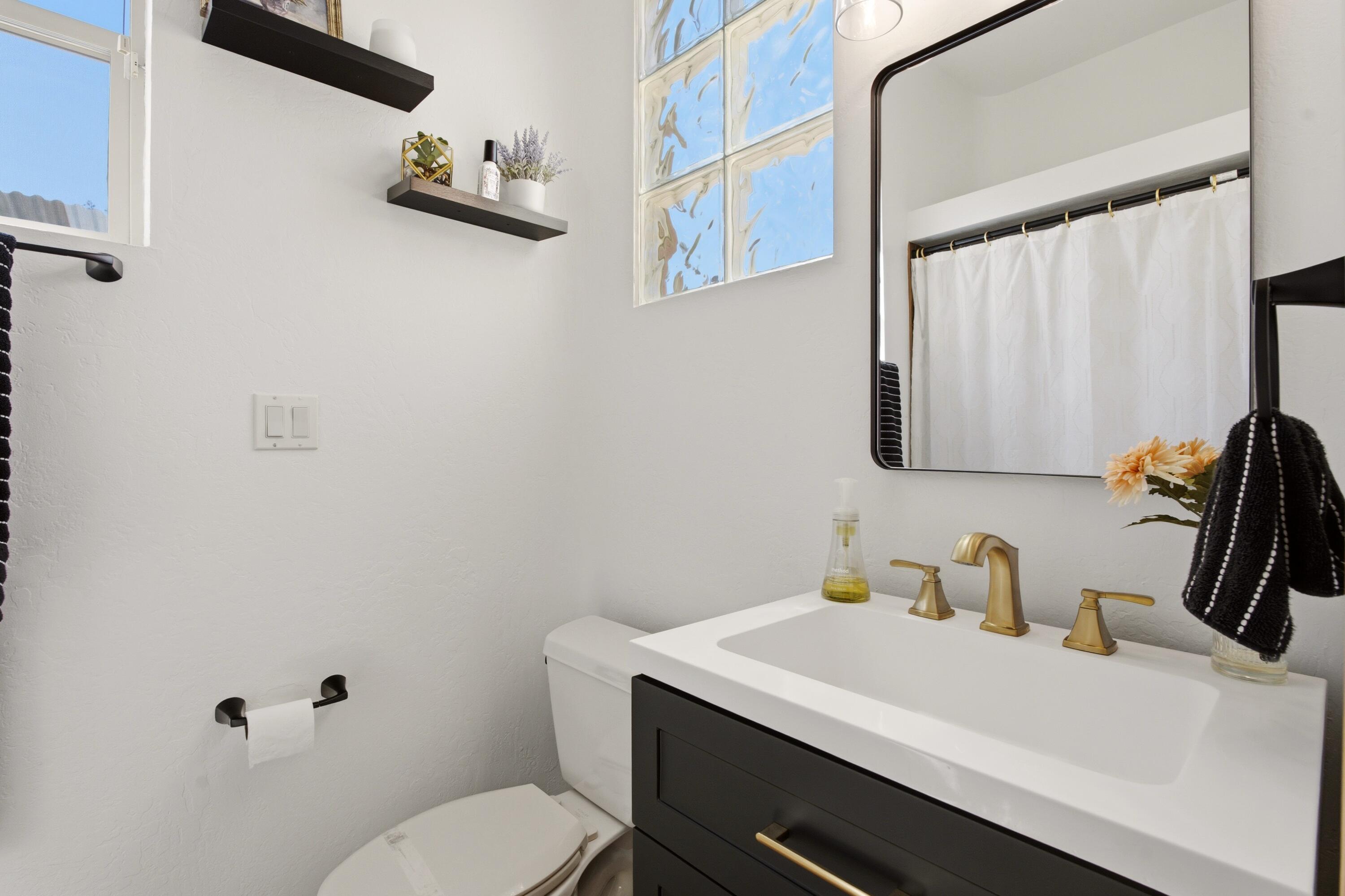 Photo 17 — 2816 Tramway Circle NE