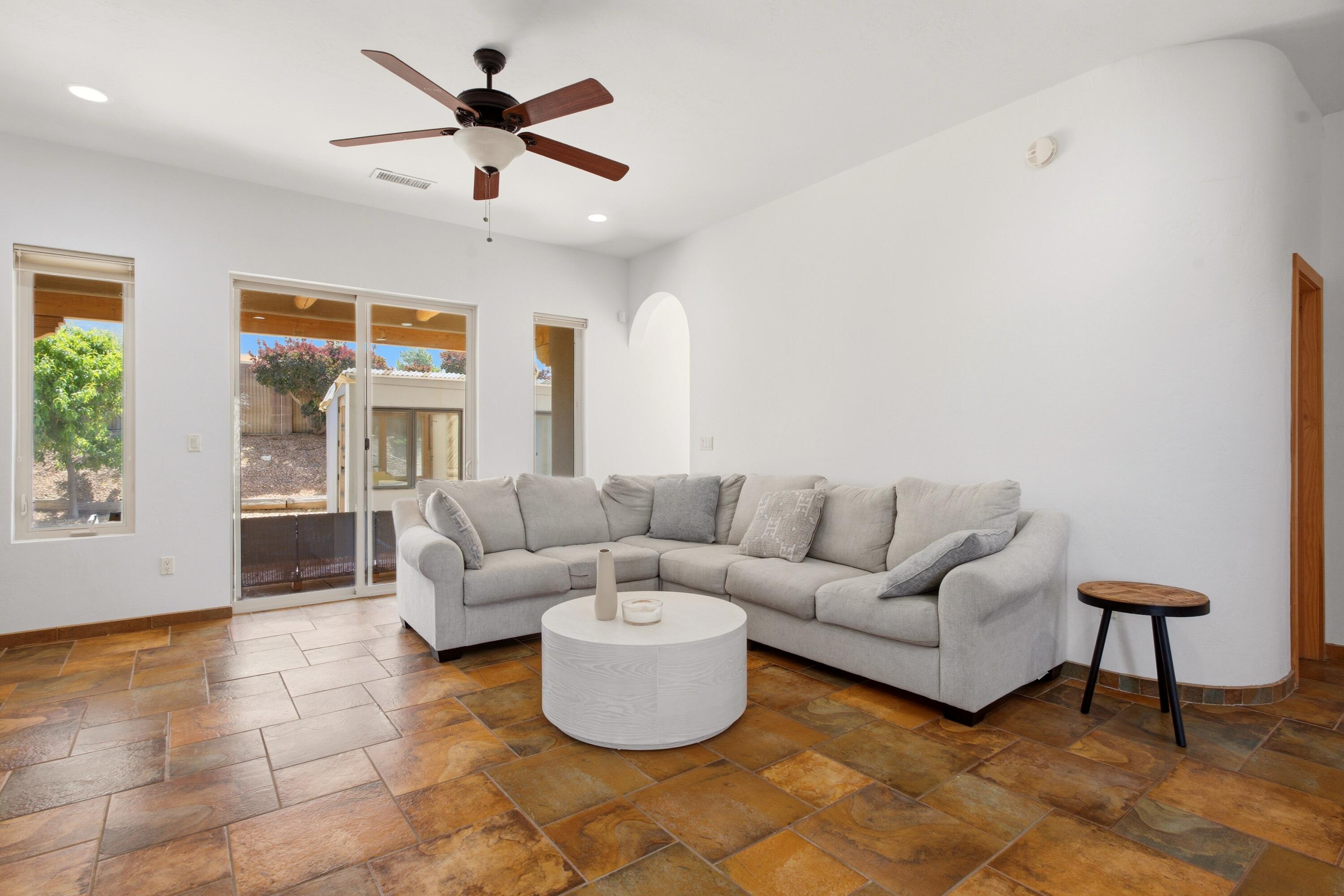 Photo 11 — 2816 Tramway Circle NE
