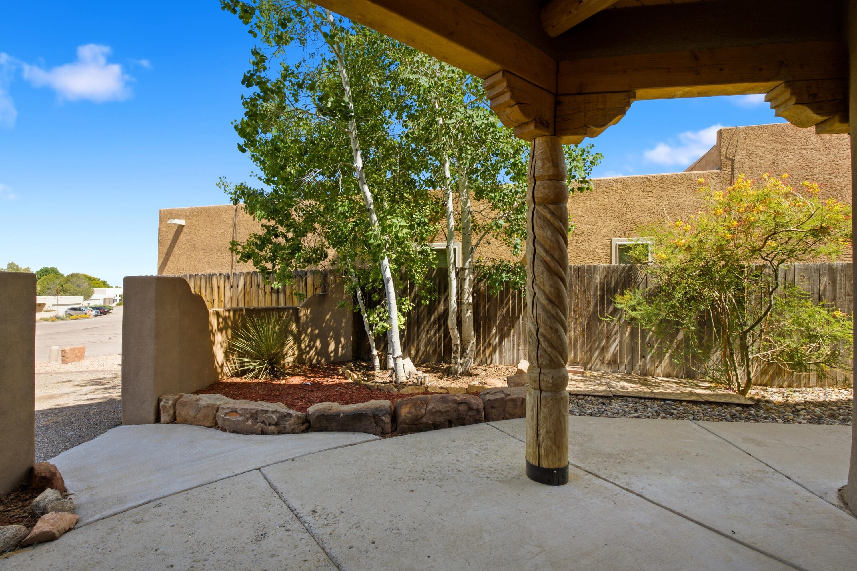 Photo 3 — 2816 Tramway Circle NE
