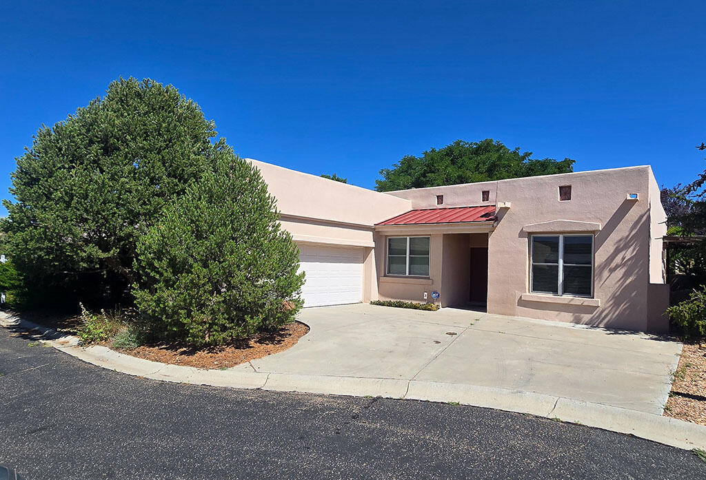 3 Broken Rock Place, Santa Fe, NM 87508