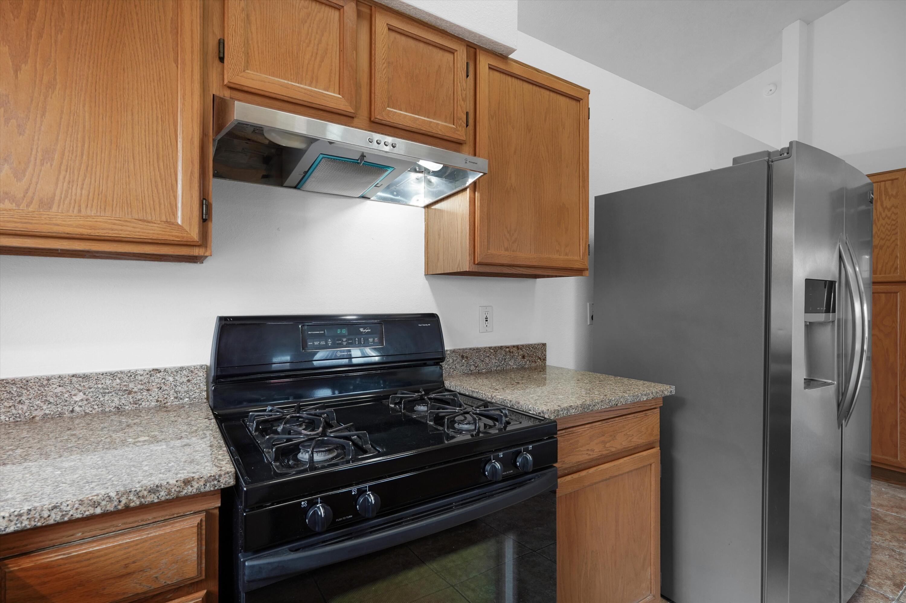 Photo 12 — 4517 Samara Road NW