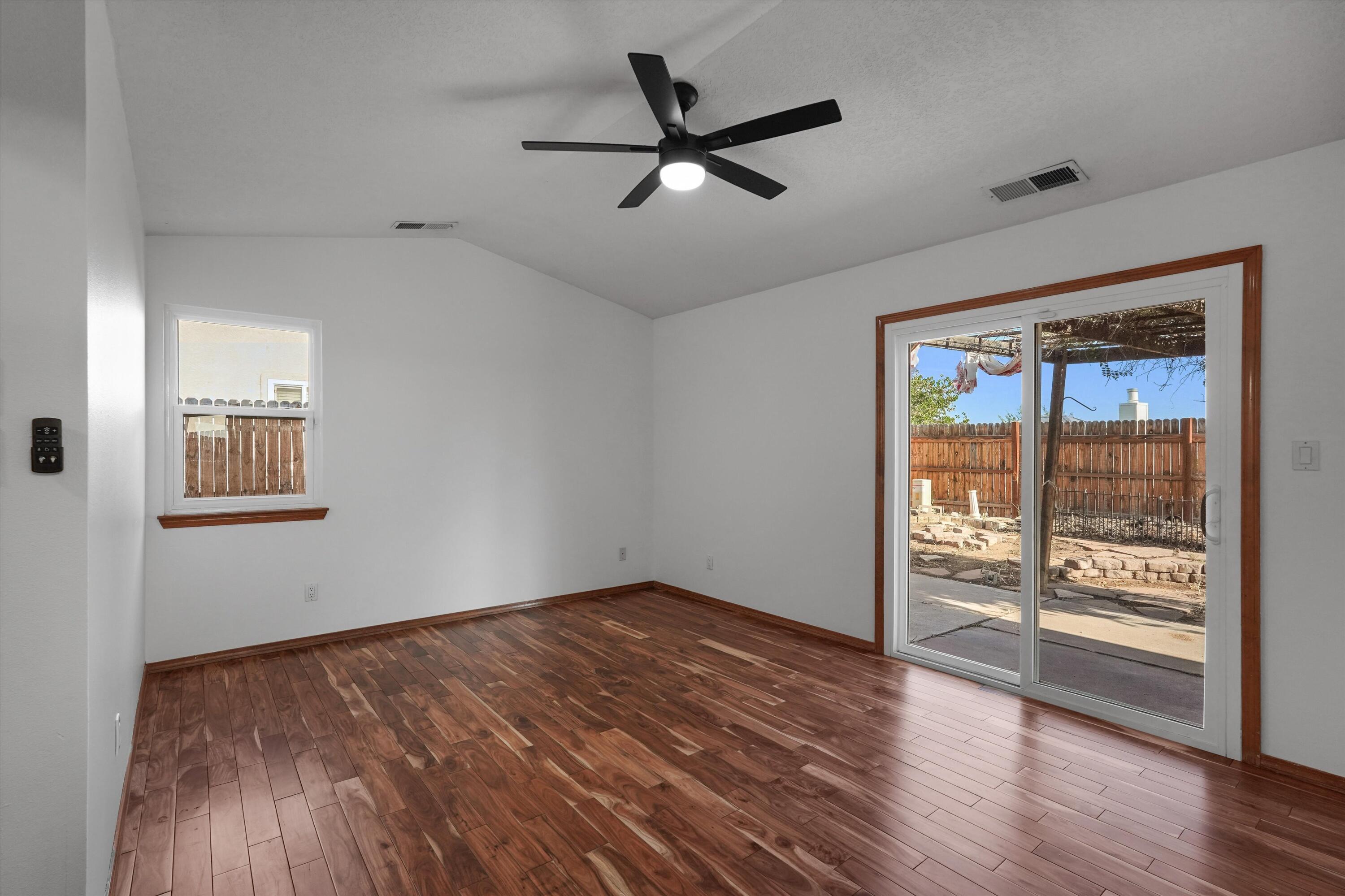 Photo 13 — 4517 Samara Road NW