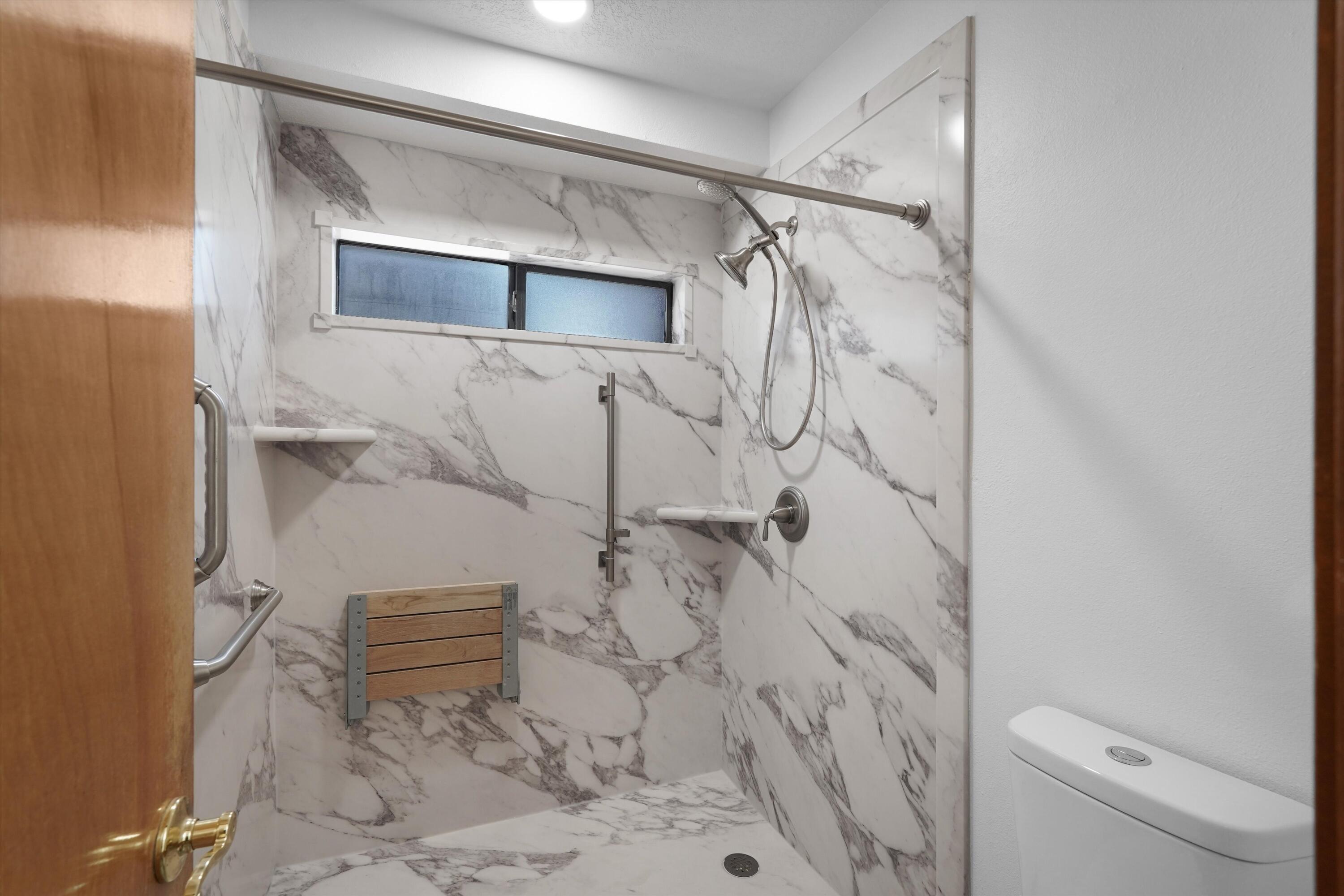 Photo 16 — 4517 Samara Road NW