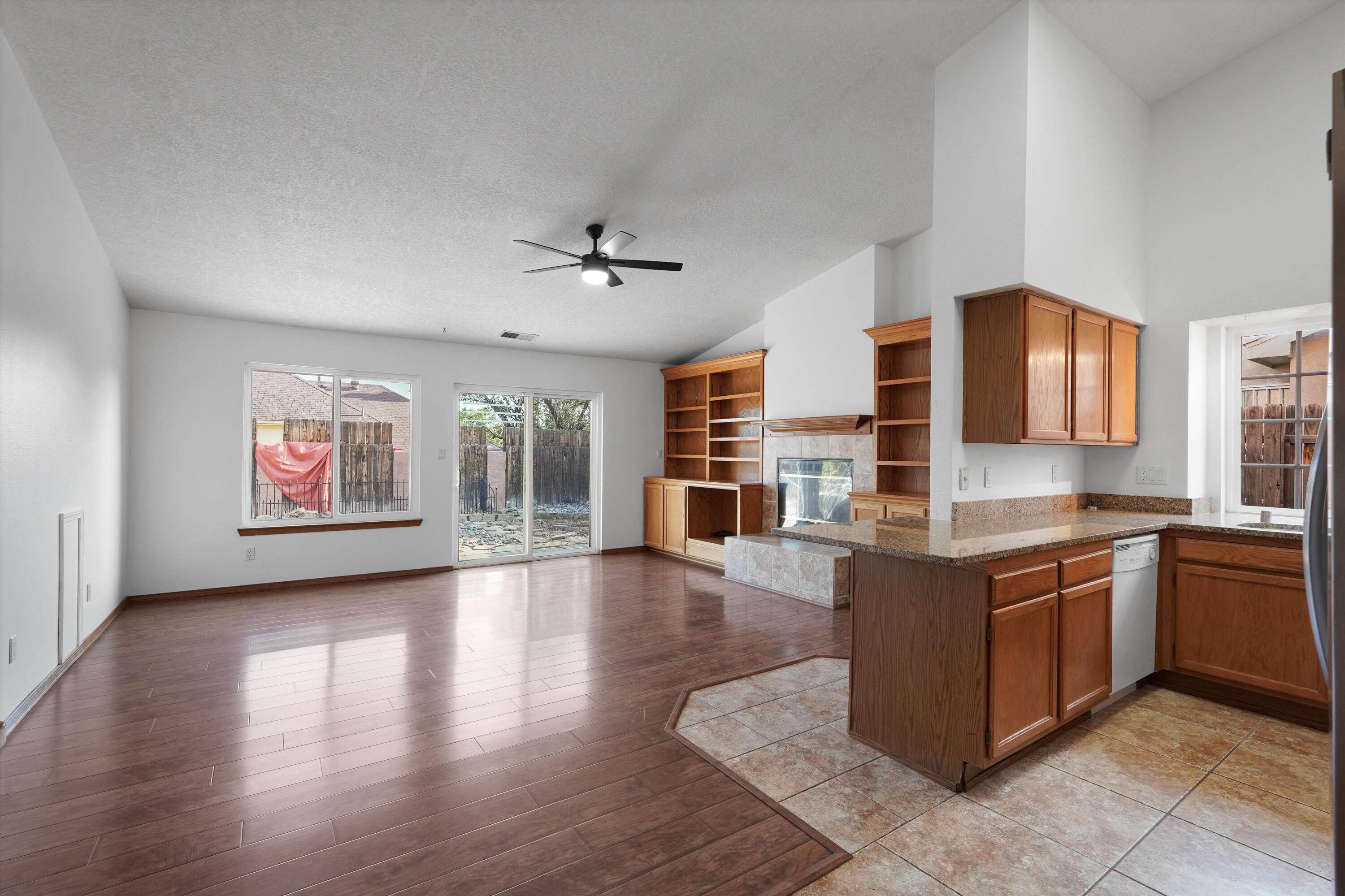 Photo 6 — 4517 Samara Road NW