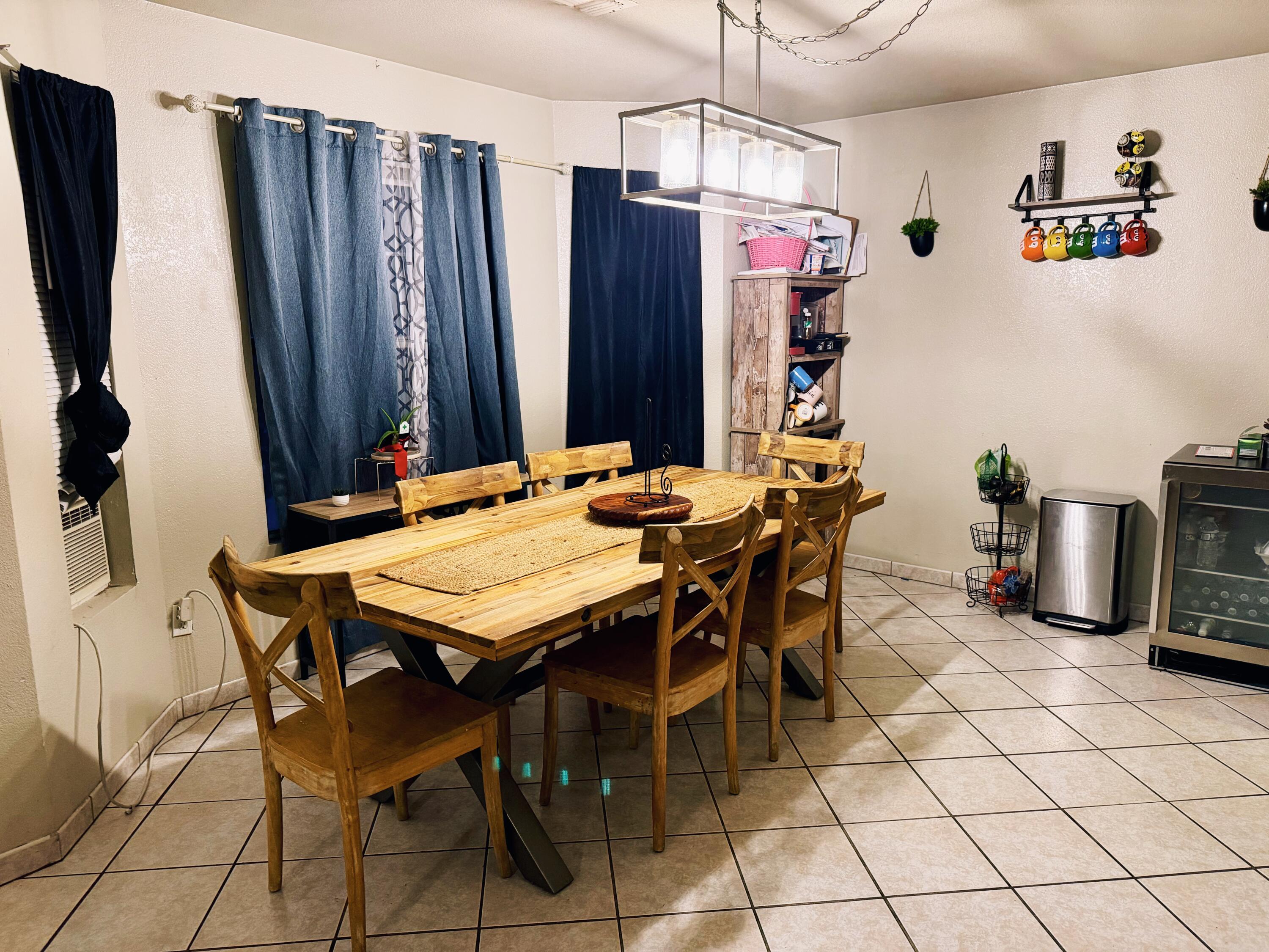 Photo 6 — 2318 Algerita Street