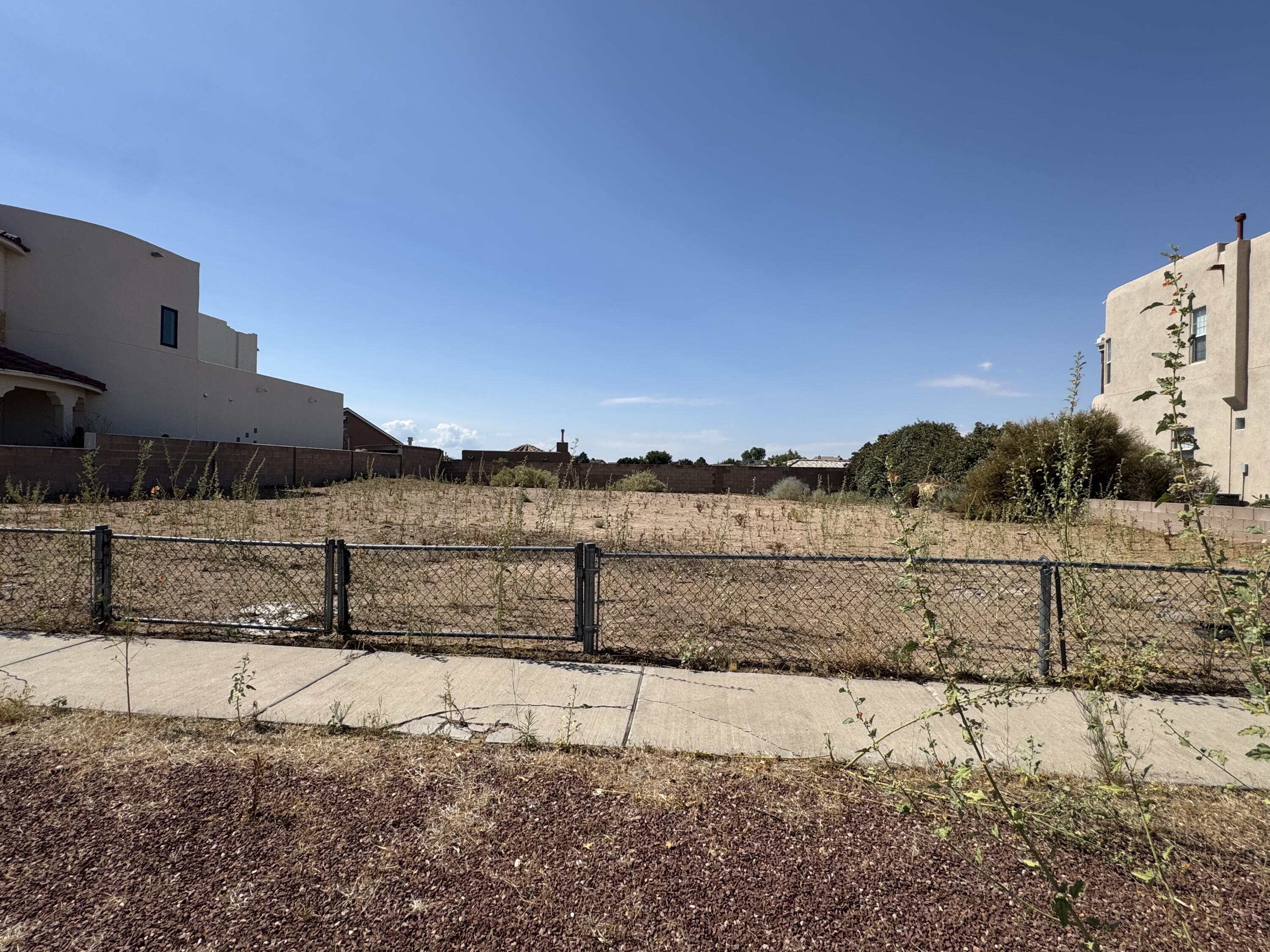 Photo 10 — 4540 Arrowhead Avenue NW