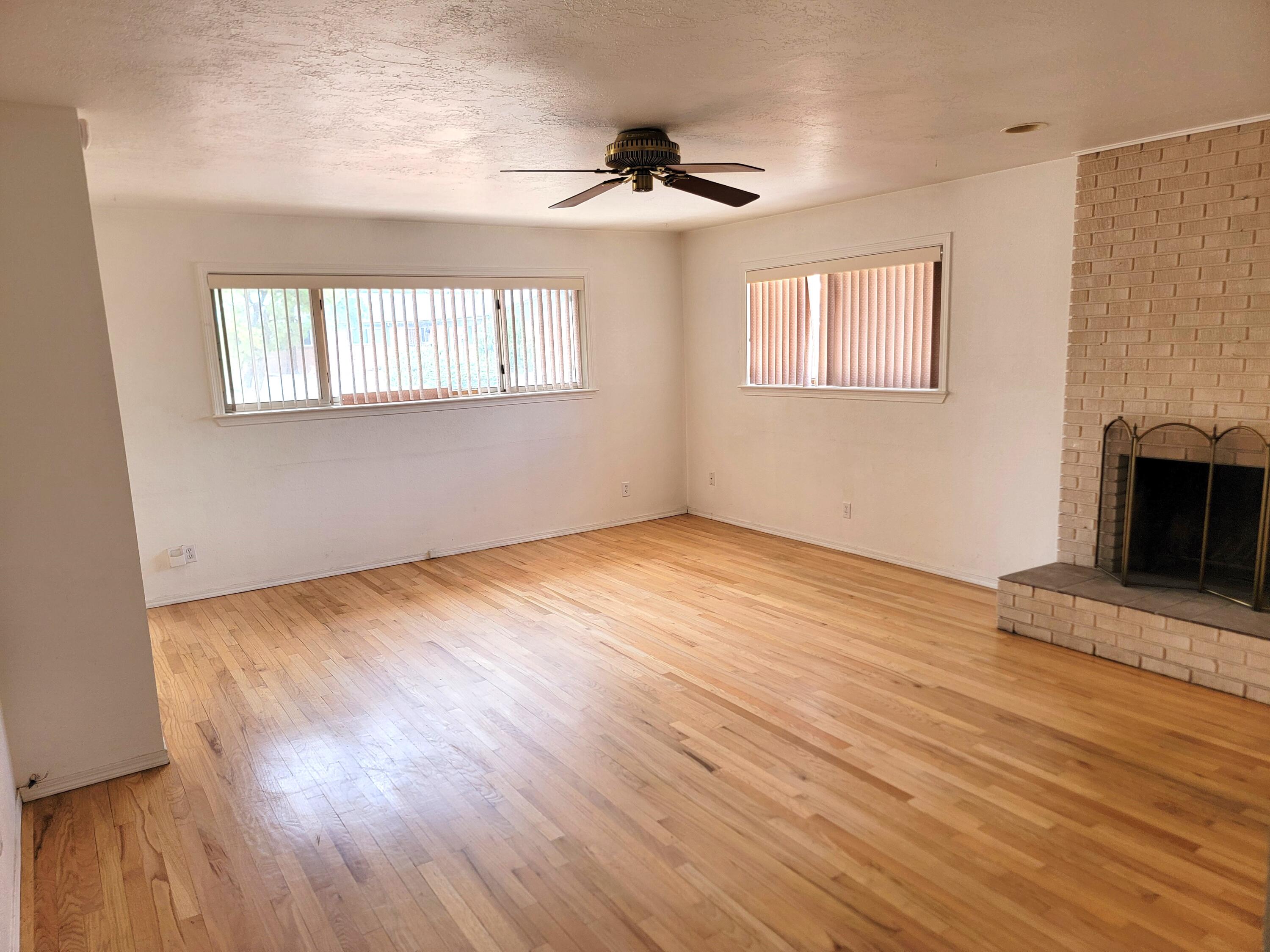 Photo 12 — 8424 Palo Duro Avenue NE